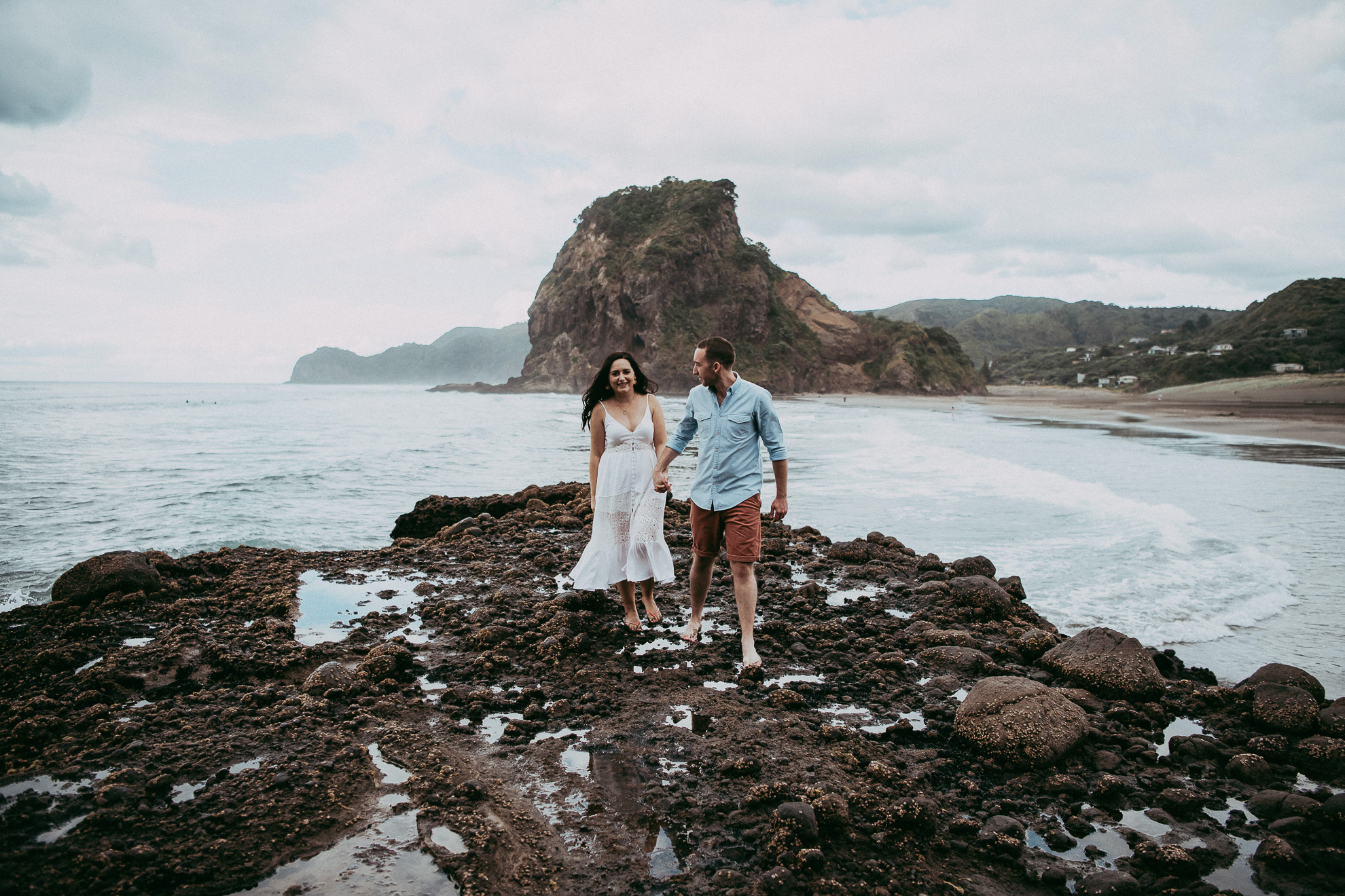 Pre-wedding | engagement session on Piha beach {West Auckland weddings photographer}