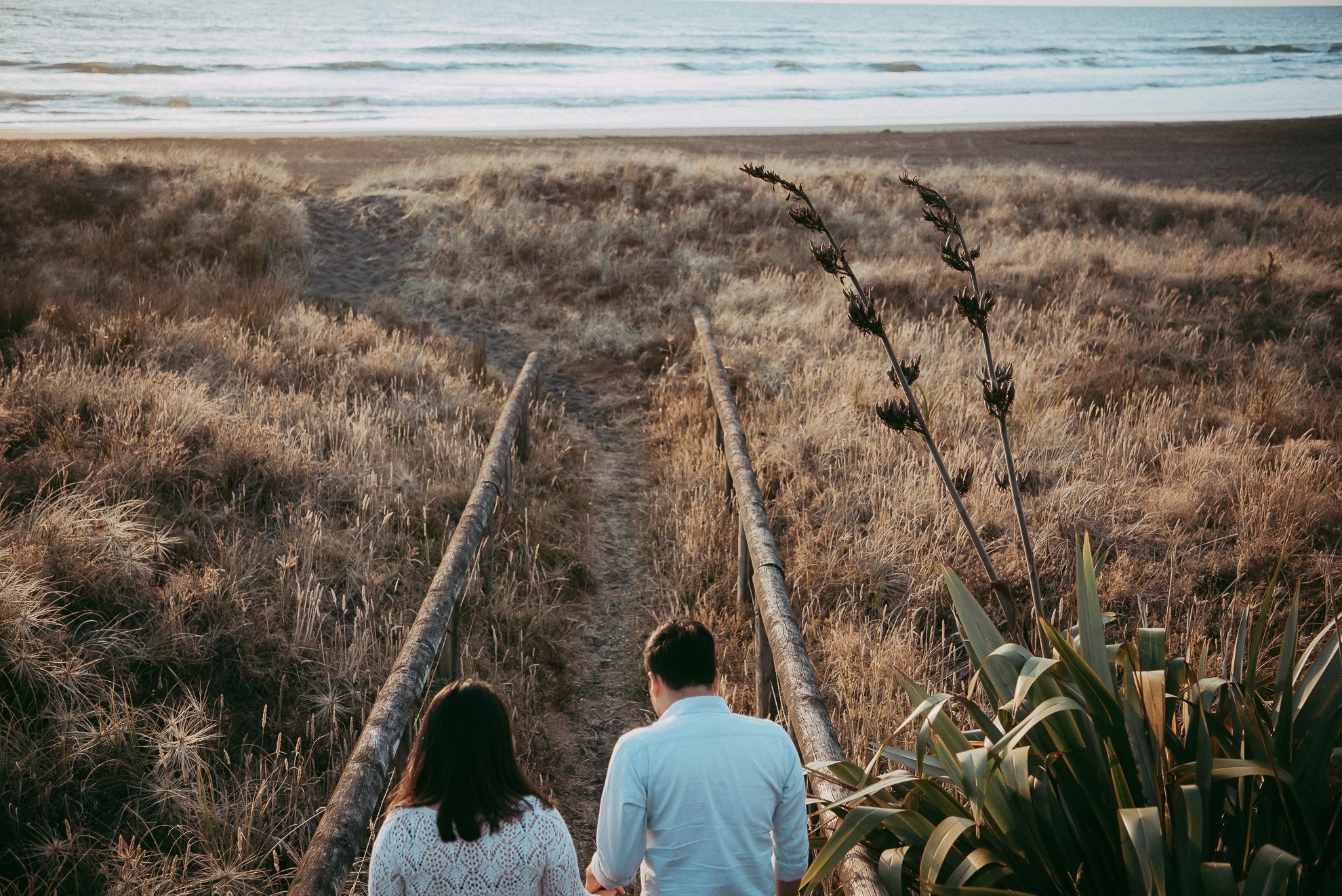 Beach Maternity Sunset Session {Auckland lifestyle photographer}