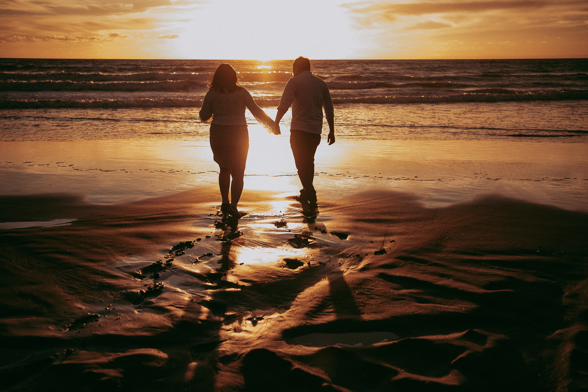 Beach Maternity Sunset Session {Auckland lifestyle photographer}