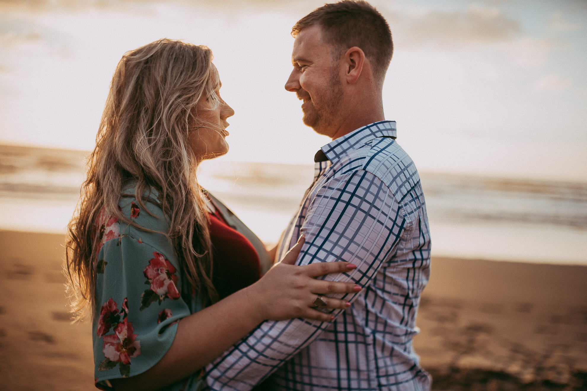 Karekare Beach engagement | pre-wedding session {West Auckland wedding photographer}