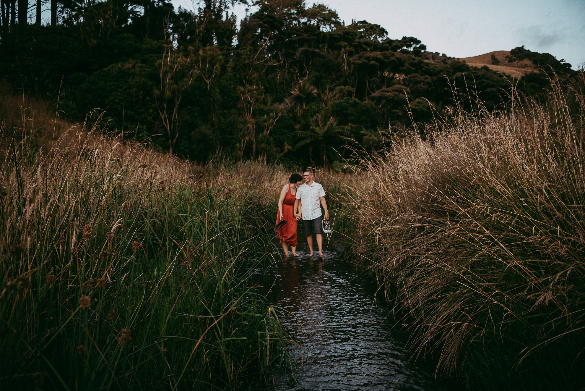 Bethells Lake {West Coast} engagement | pre-wedding photo shoot {Auckland weddings photographers}