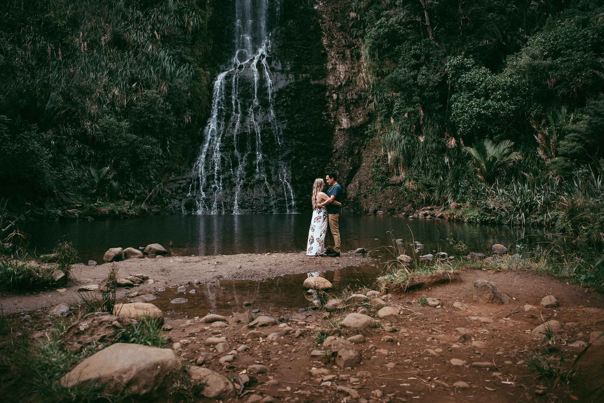 Karekare Falls - engagement session {Auckland pre-wedding photographer}