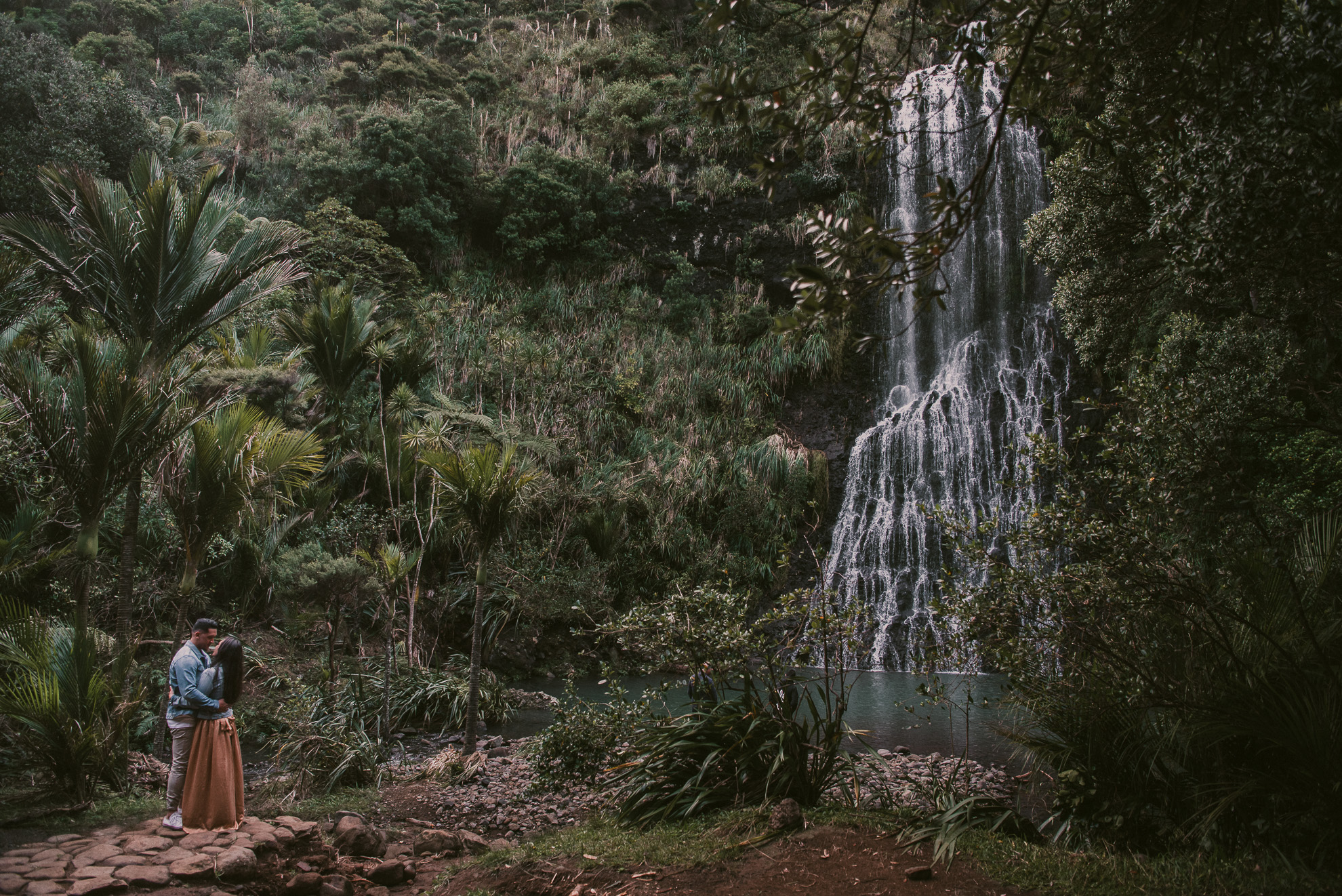 New Zealand pre-wedding photo shoot {Auckland engagement-wedding photographers}