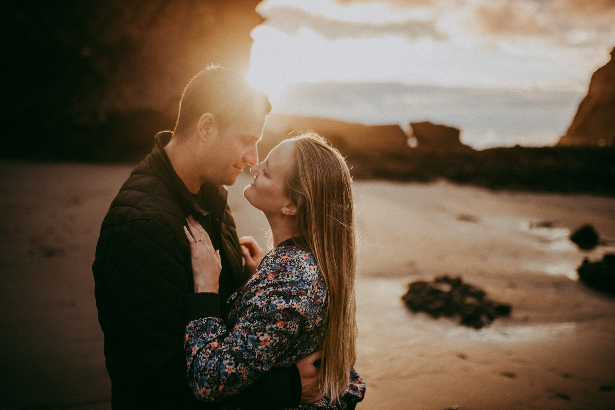 Piha - West Auckland Beach engagement photo shoot {pre-wedding photographers}