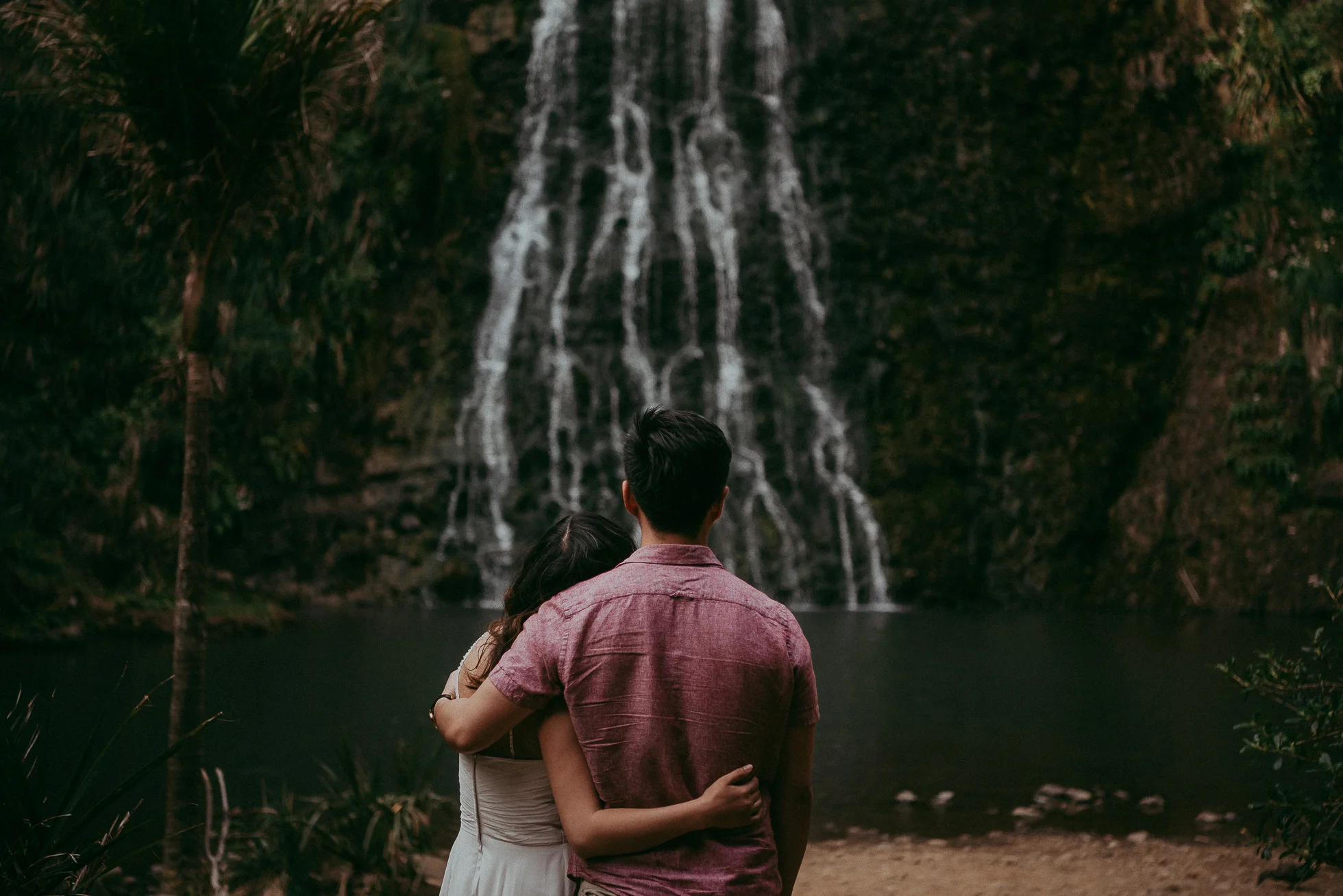 Karekare Falls engagement | pre-wedding session - NZ West Auckland photographers