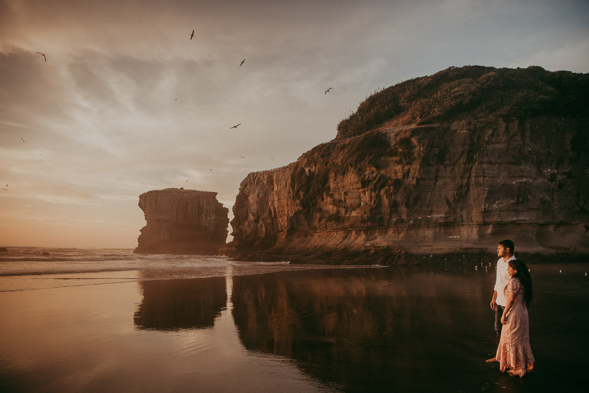 indian pre-wedding photo shoot Muriwai Beach {wedding photographer in Auckland} natural