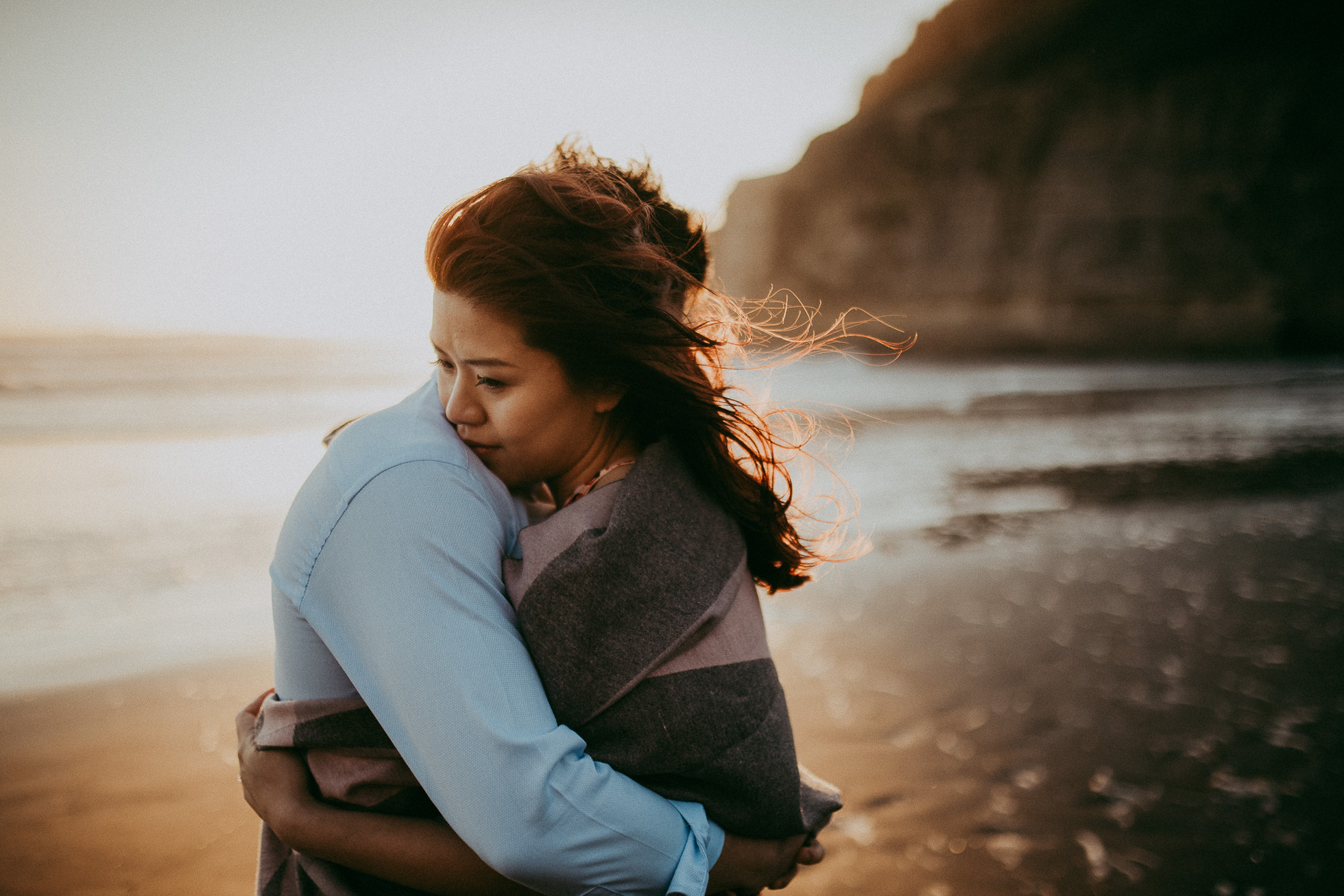 Muriwai Beach - Pre-wedding photo shoot in New Zealand {Auckland wedding photographers}