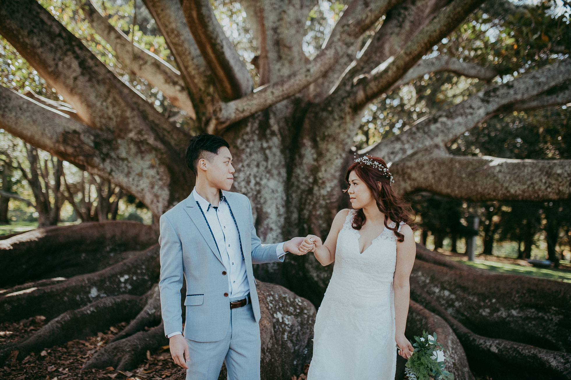 Pre-wedding West Auckland + Domain Auckland photo shoot {wedding | engagement photography}