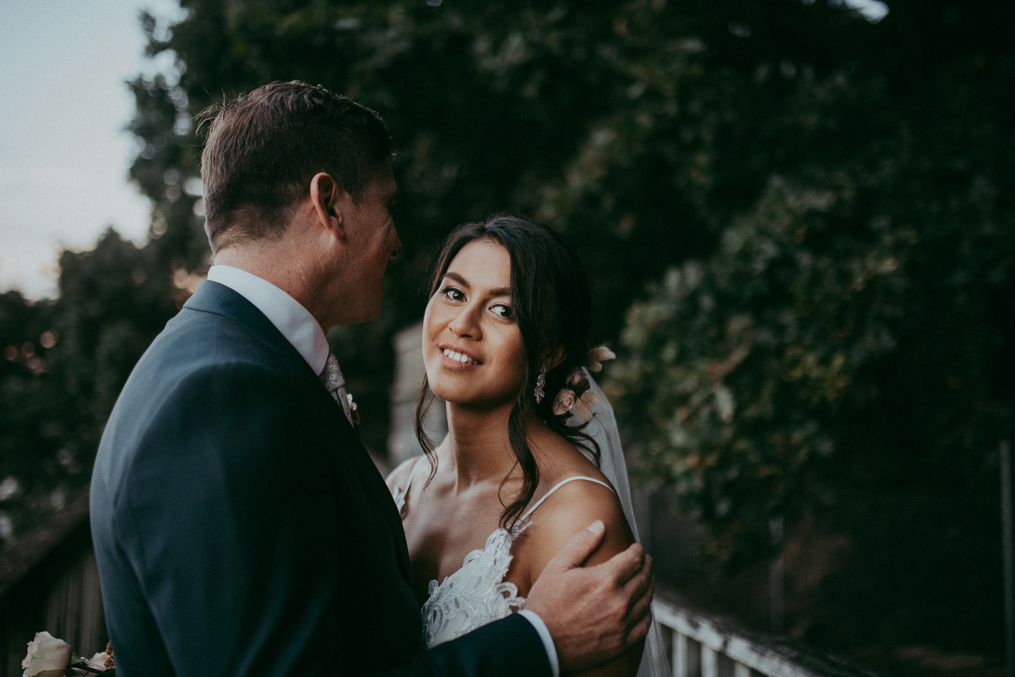 Orakei Bay - Kings Garden Cafe {Auckland wedding photographers}