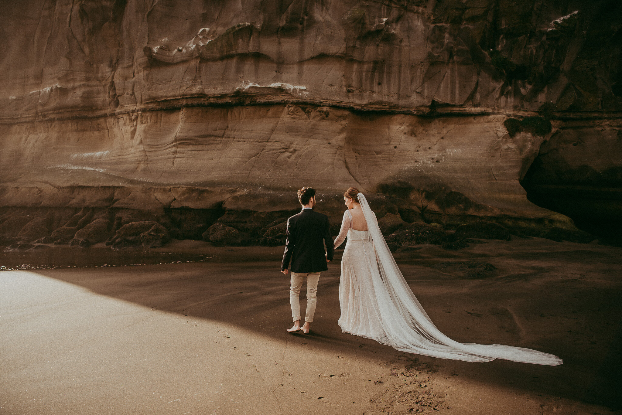 Muriwai Beach Pre-Wedding photo shoot {Auckland engagement-maternity photographer}