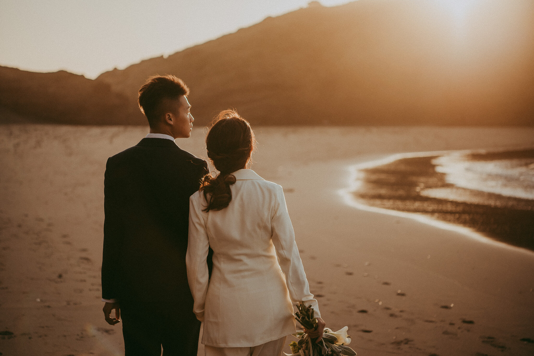 Karekare - Piha - Muriwai beach - West Auckland pre-wedding photographers