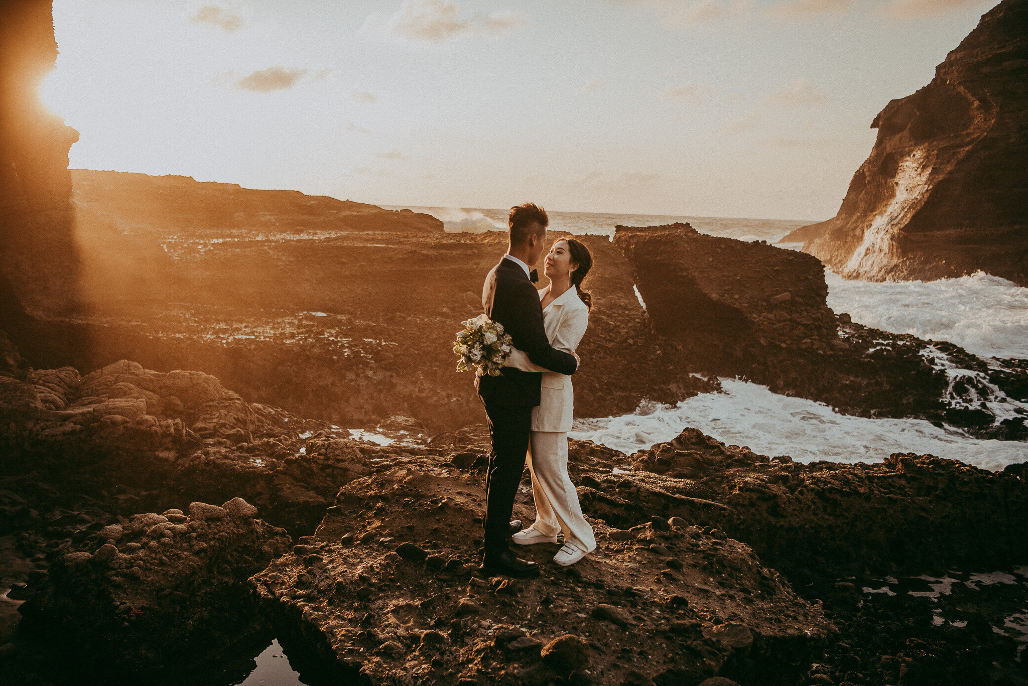 Karekare - Piha - Muriwai beach - West Auckland pre-wedding photographers