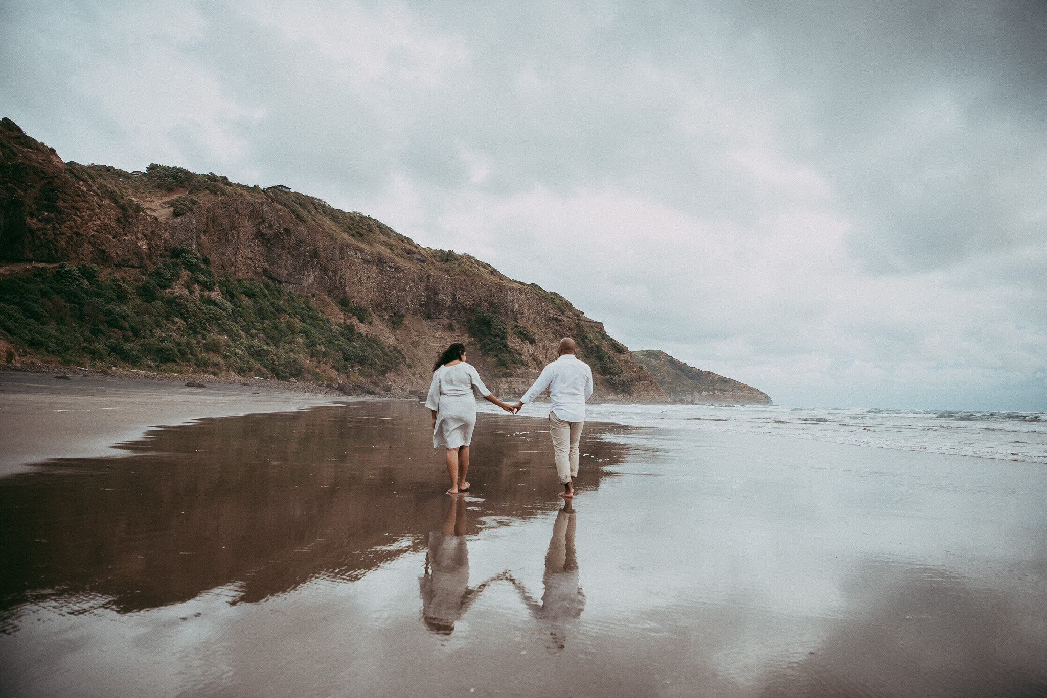 Muriwai Beach Maternity Session {Auckland family-wedding photographer}