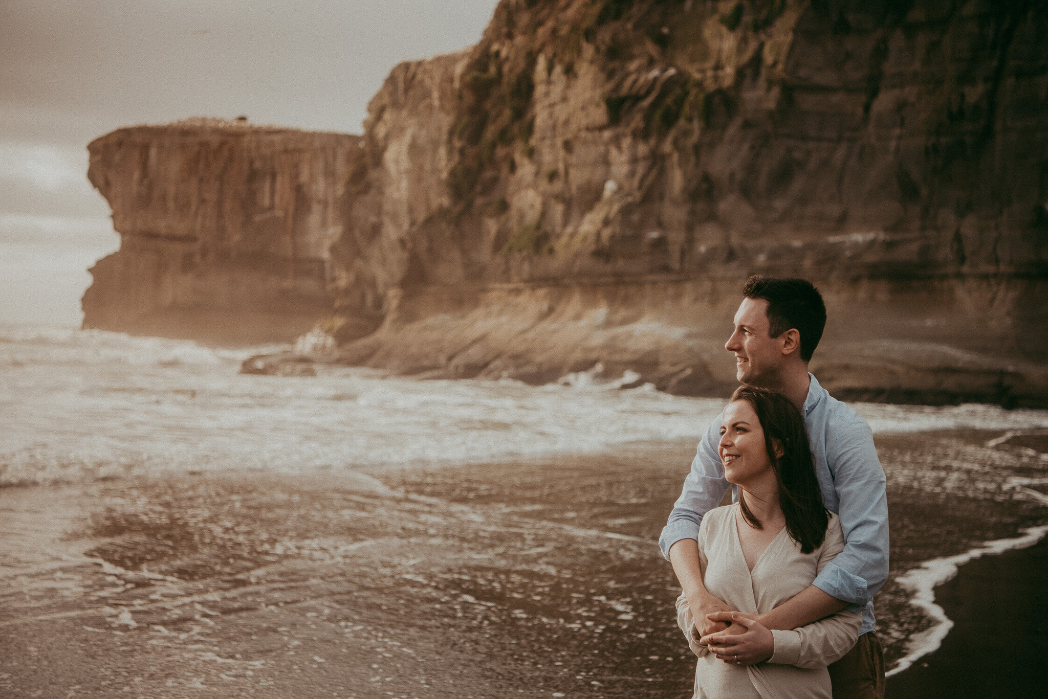 Emily &amp; Peter engagement shoot in Auckland