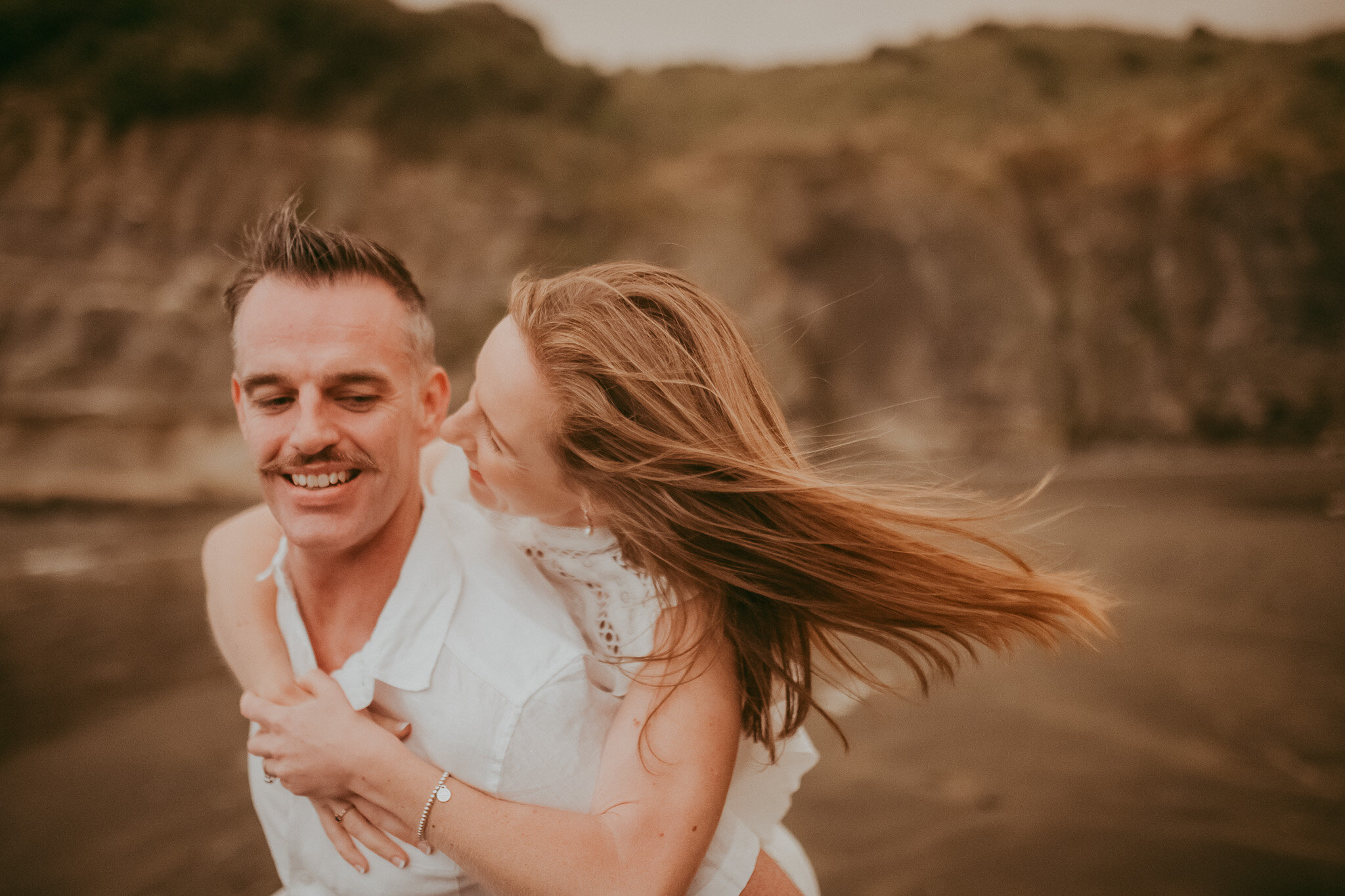 Muriwai Beach Engagement | Pre-Wedding Session {Auckland wedding photographers}