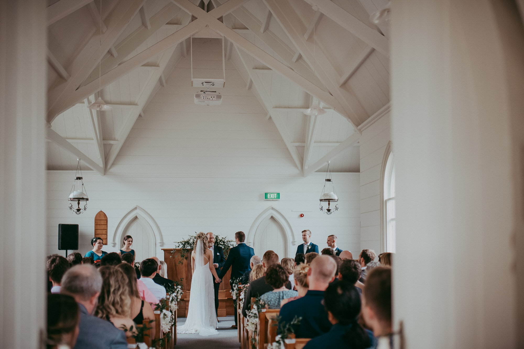 The Stables Matakana - Alice and Andrew {Auckland and Northland wedding photographers} - St Andrews Church
