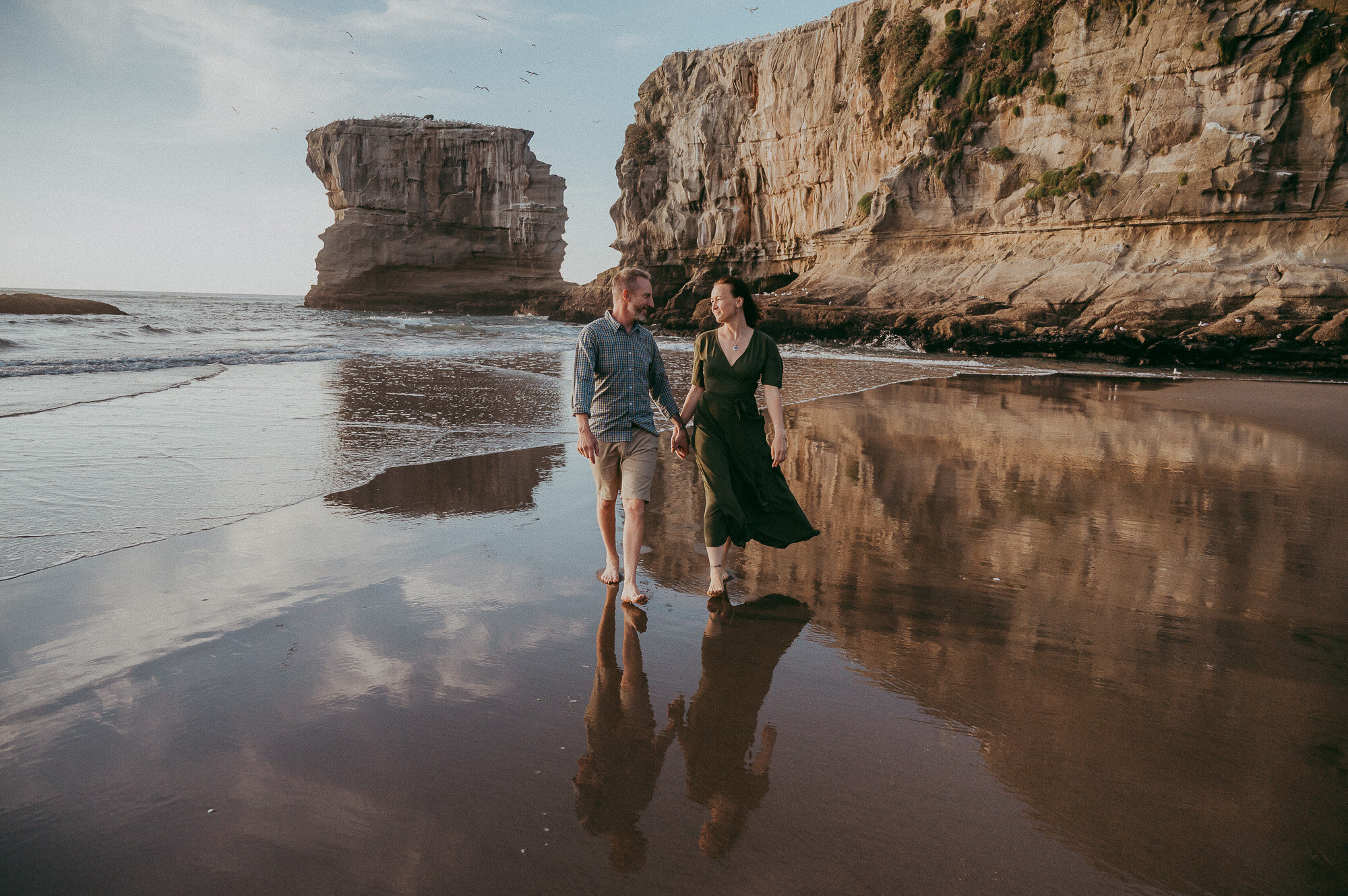 Couples photo shoot on Muriwai Beach {West Auckland wedding photographers}