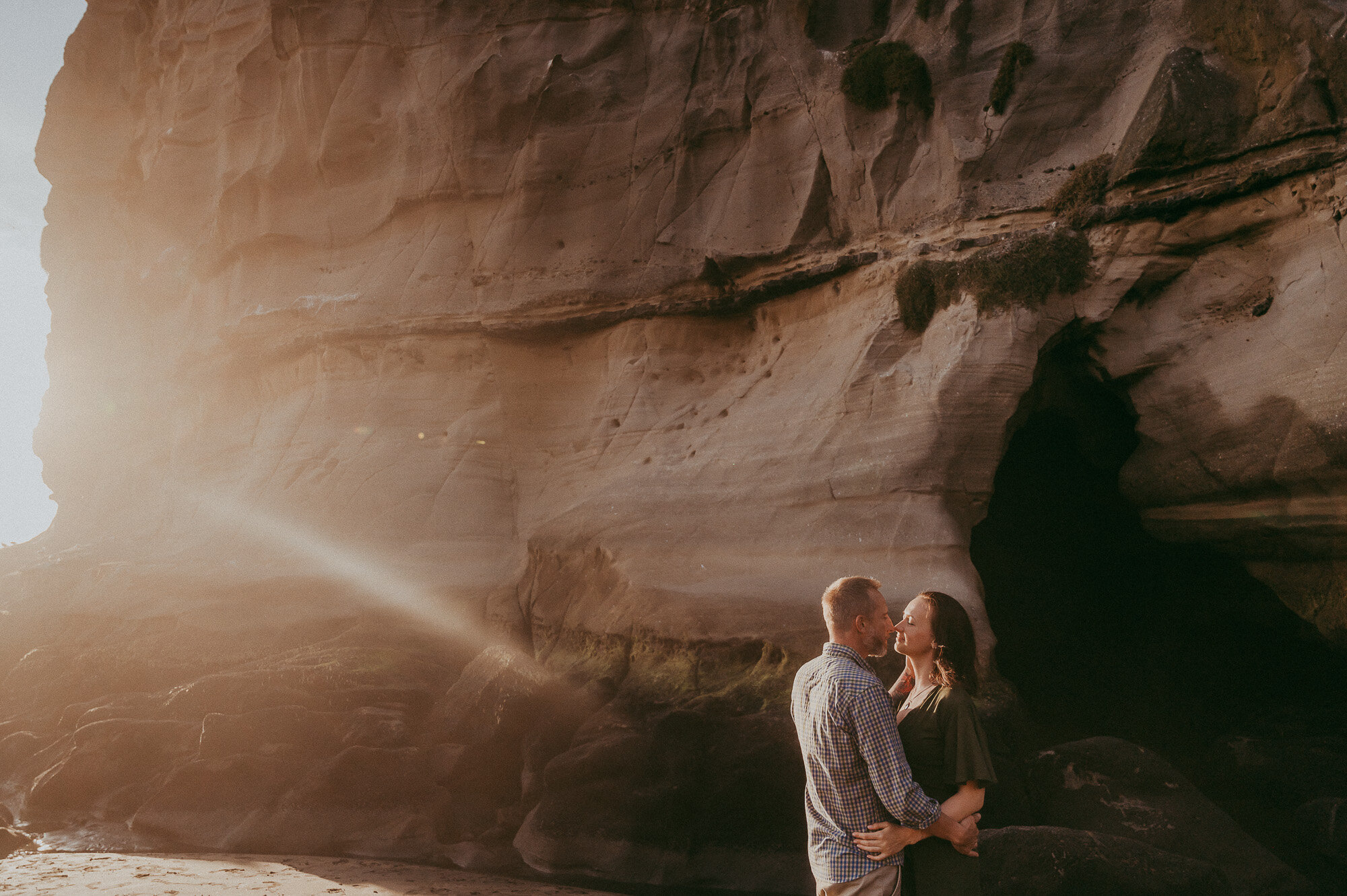 Couples photo shoot on Muriwai Beach {West Auckland wedding photographers}