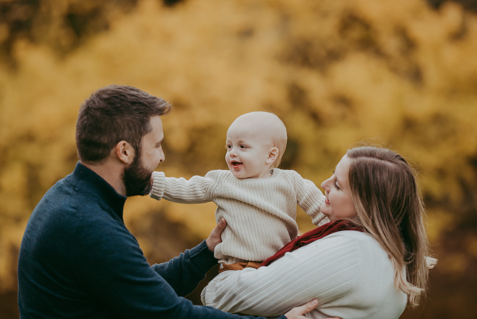 Autumn family-baby session in Cornwall Park {Auckland newborn photographer}