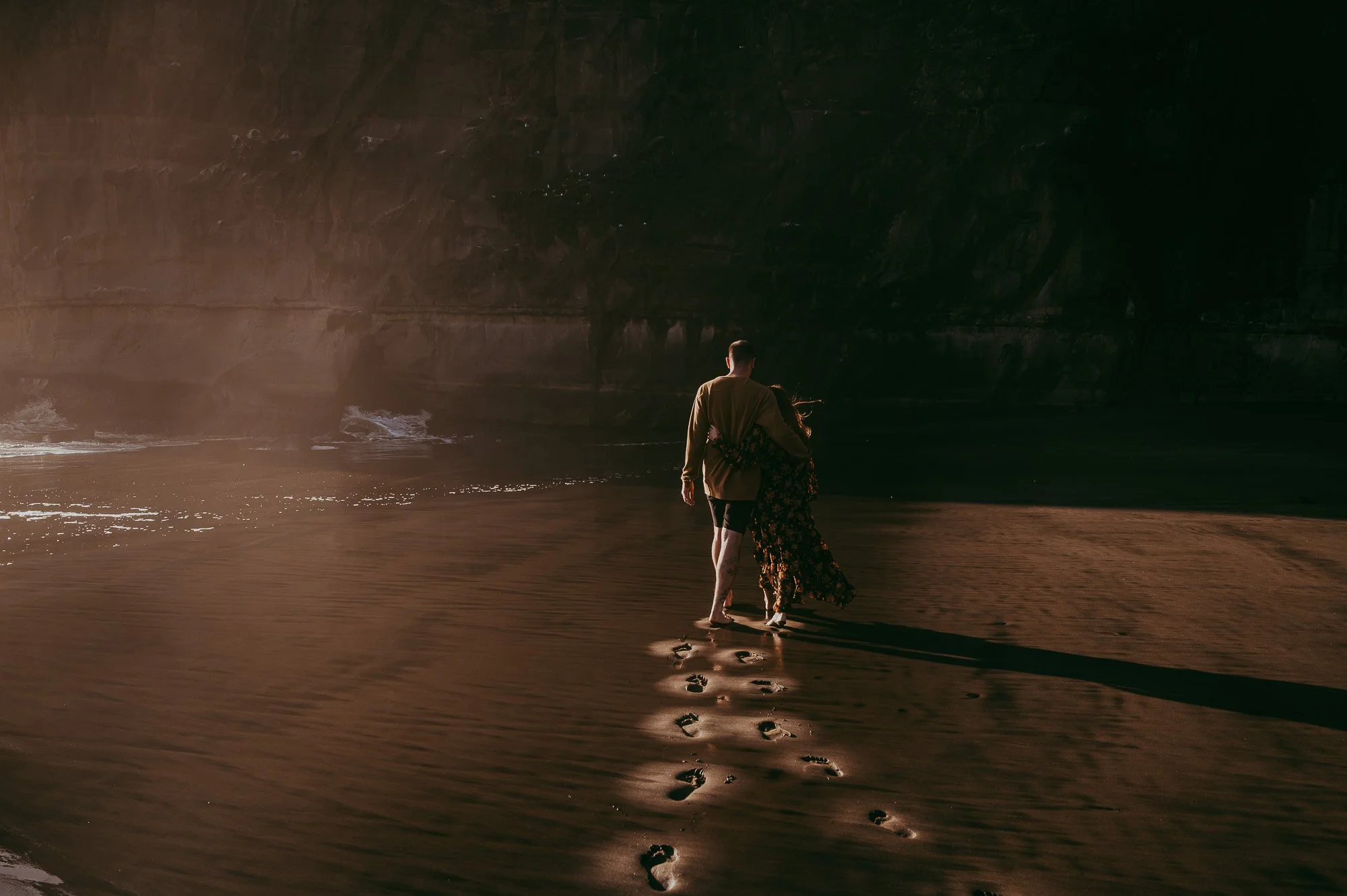 Pre-wedding photo shoot on Muriwai Beach {Auckland photographer}