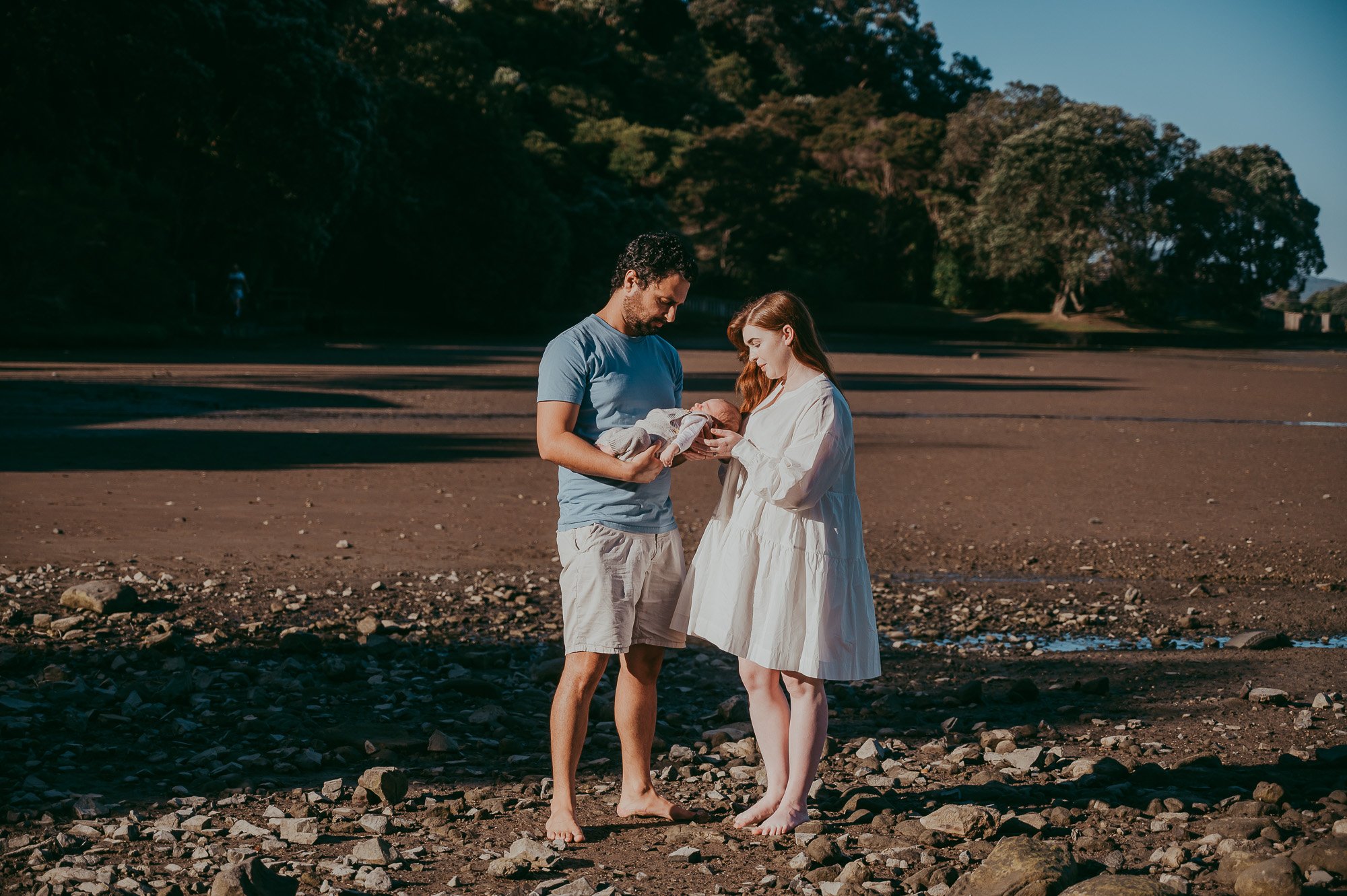 Newborn photo shoot in Auckland city {family-baby photographer}