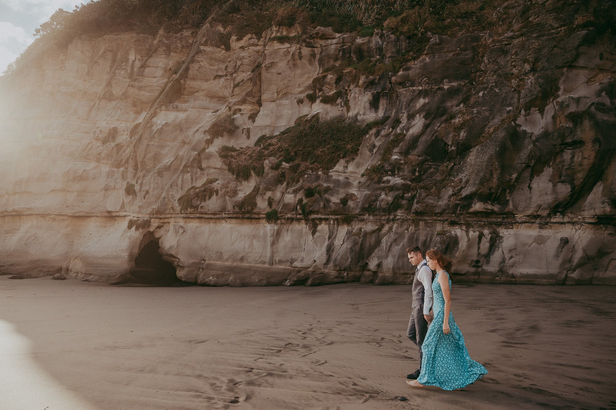 Muriwai Beach post-wedding session: Evgenia and Anton {Auckland engagement - wedding photographer}