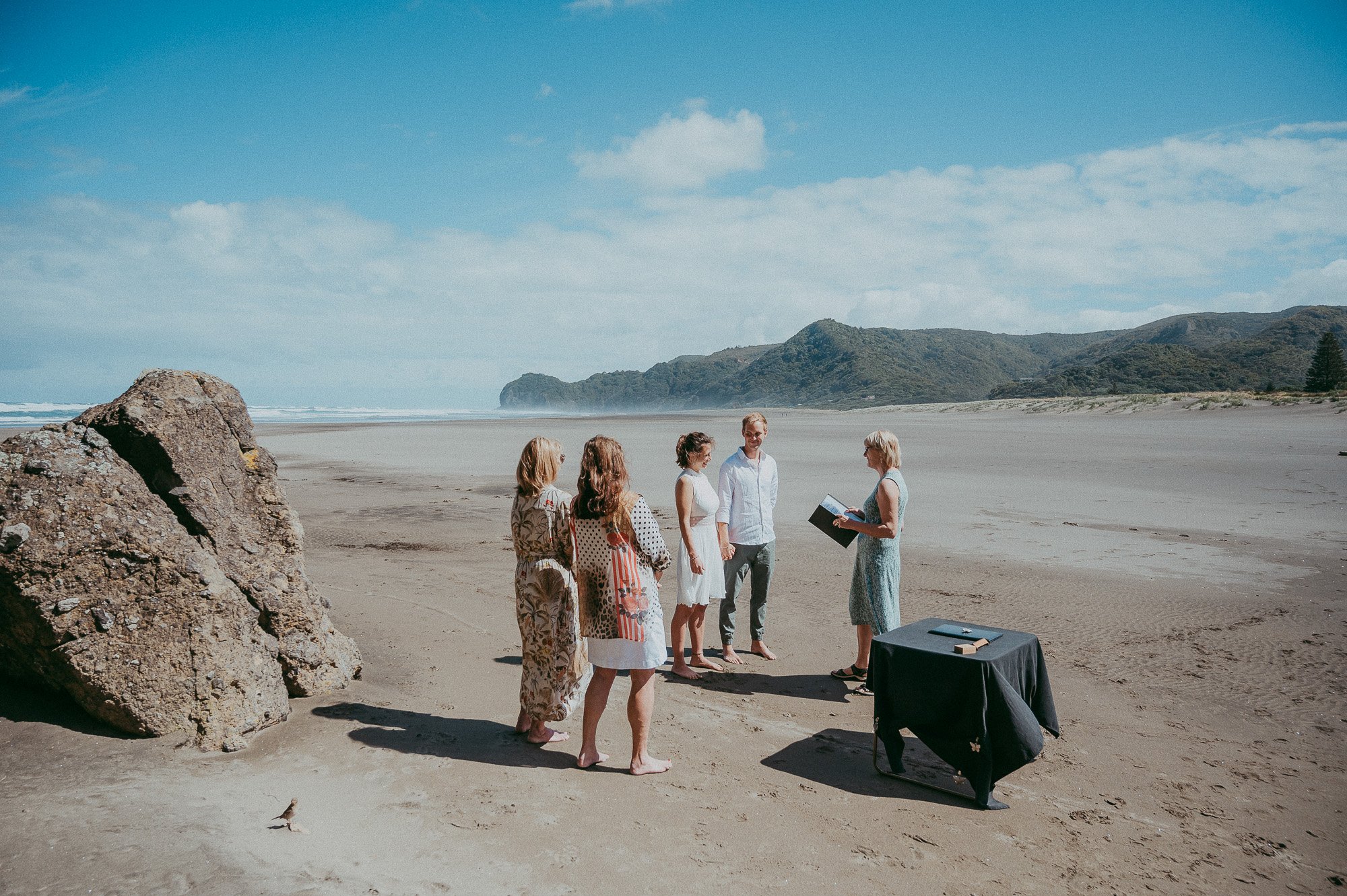 New Zealand elopement on Piha Beach: Anna and Devin {Auckland wedding - family photographer}