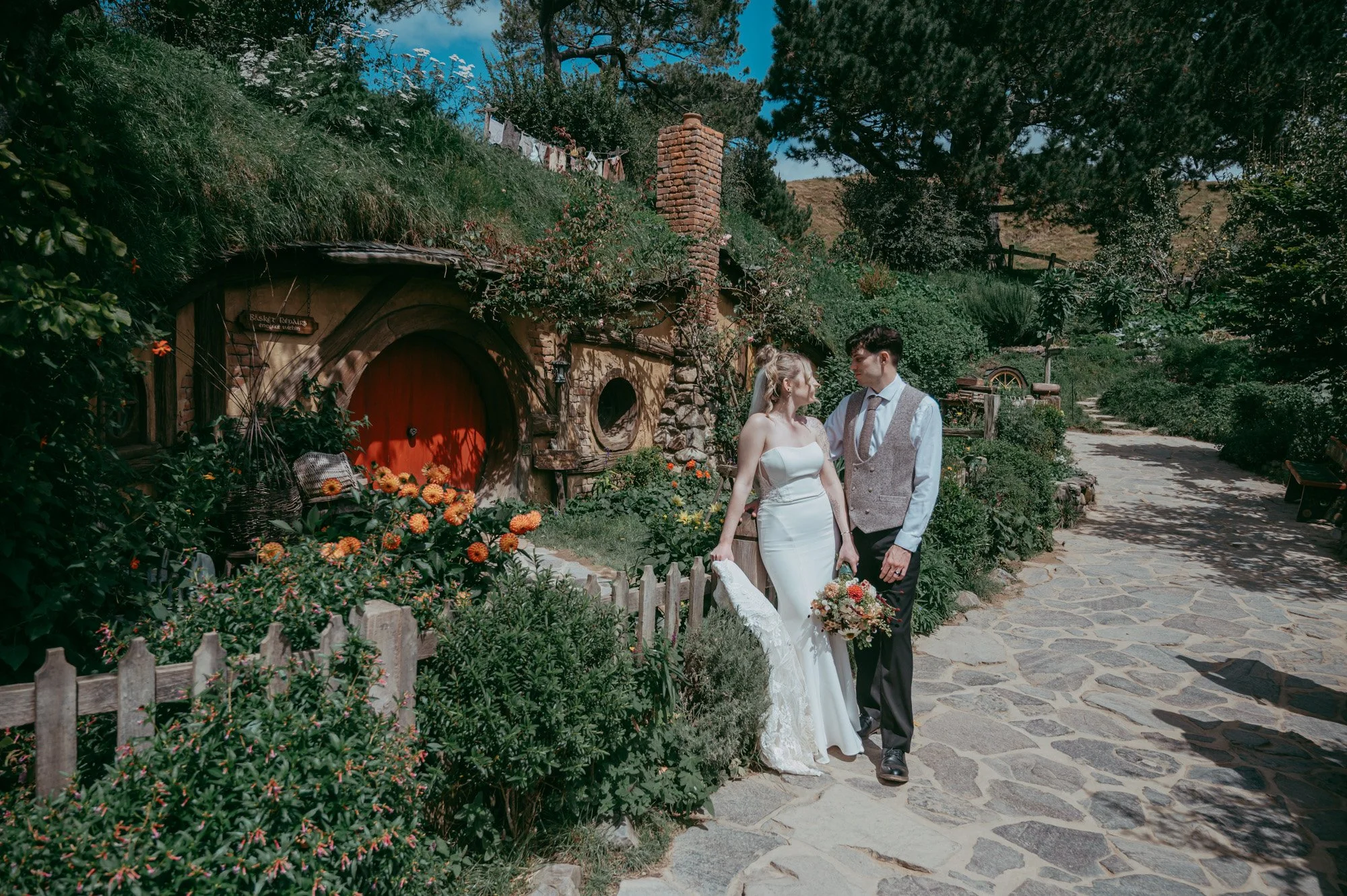 Wedding in Hobbiton: Steve and Desiree (New Zealand photographer)