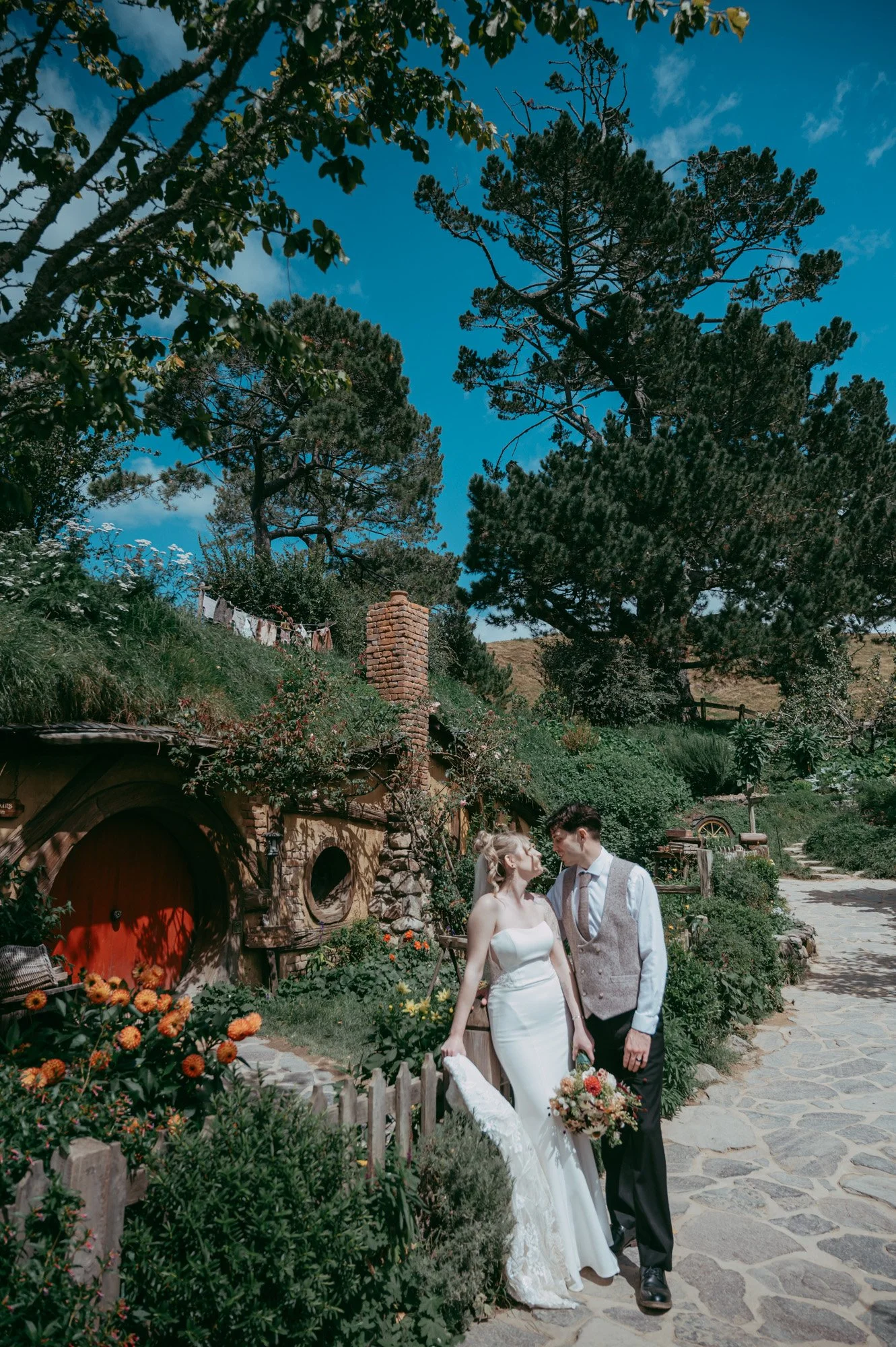 Wedding in Hobbiton: Steve and Desiree (New Zealand photographer)