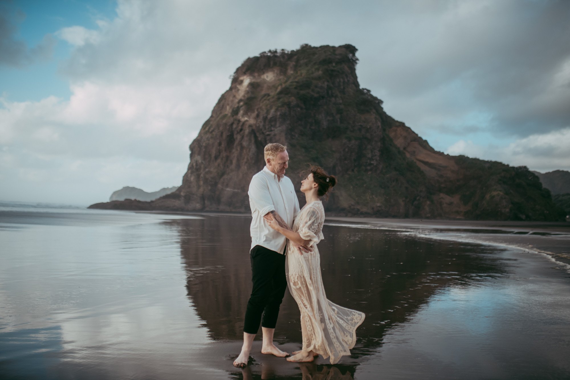 Elopement at Piha (West Auckland photographer) - Alex and Stephen