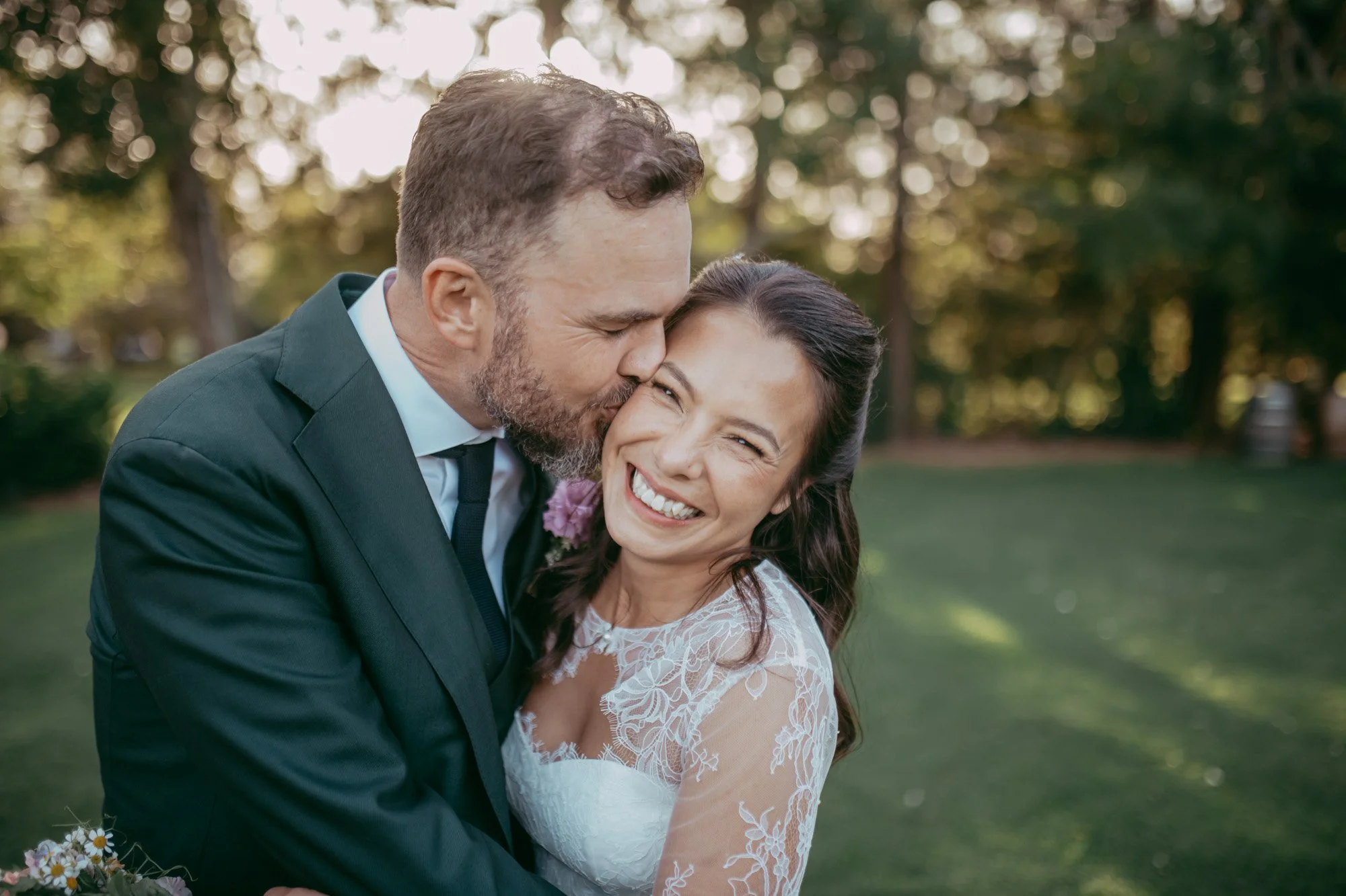 Markovina Vineyard Estate - summer wedding (West Auckland wedding photographers)