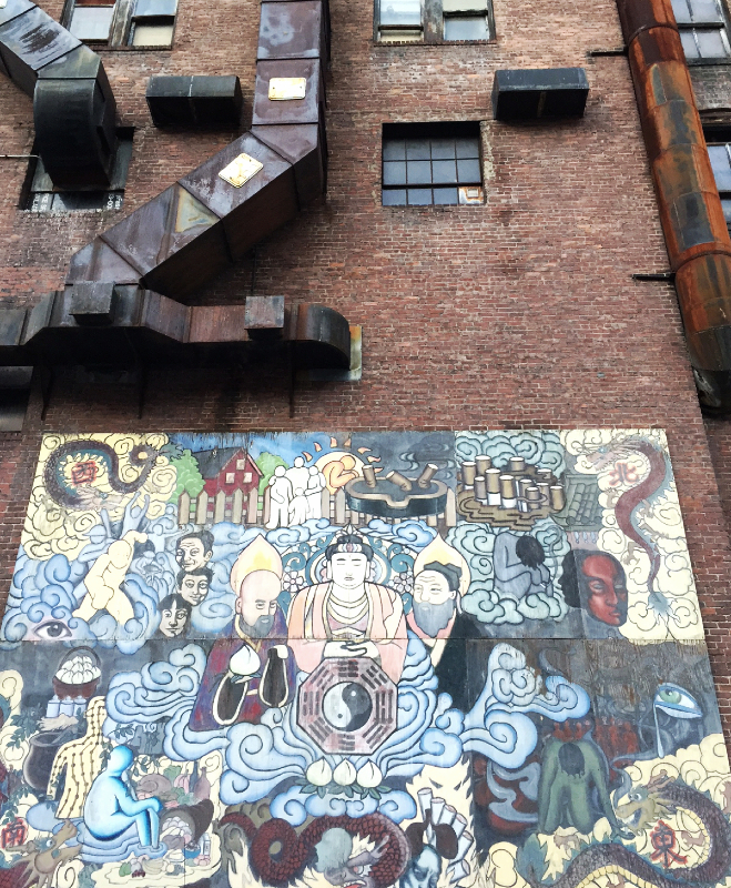 mural in chinatown (sonya kovacic)