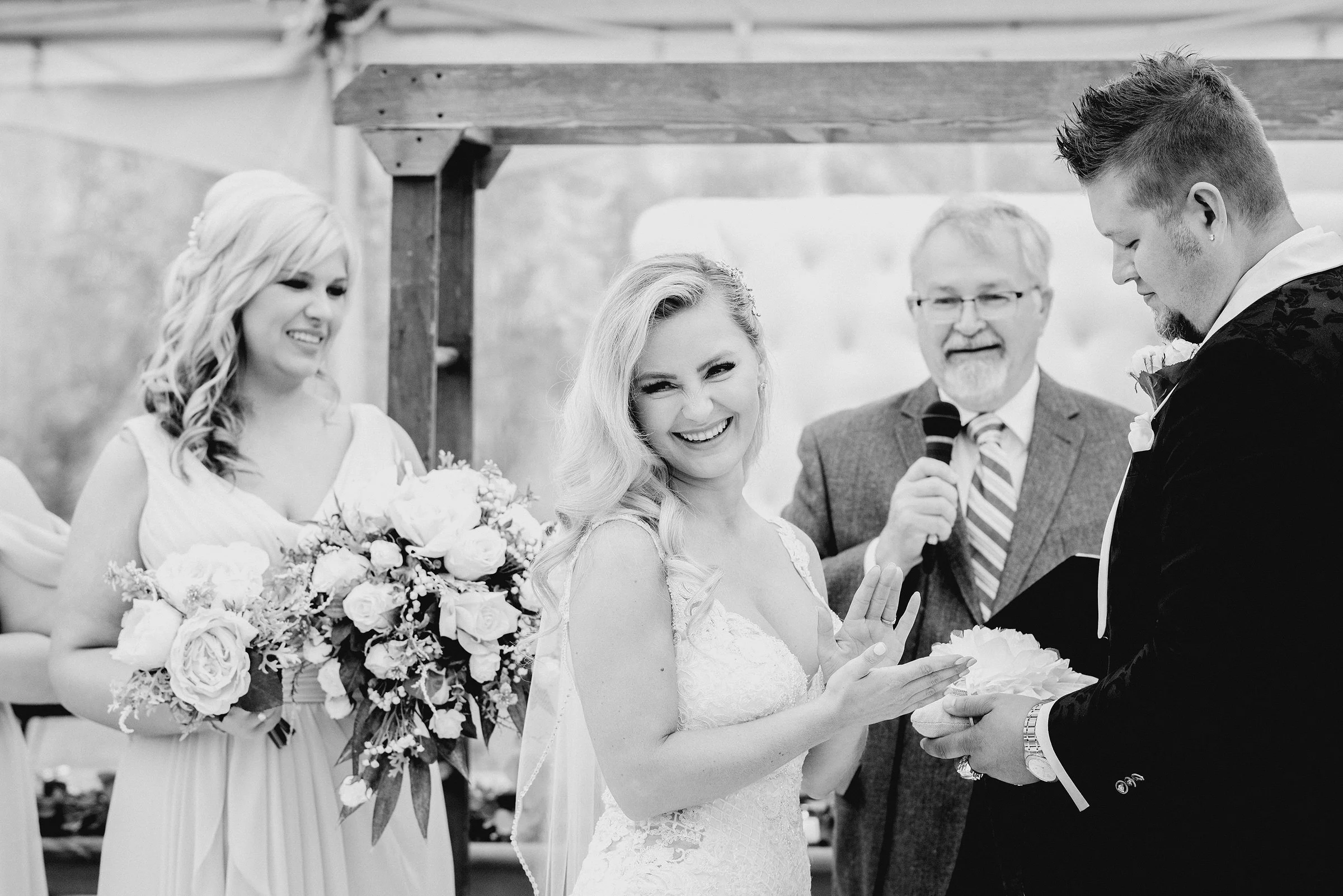 Winnipeg_Wedding_Photographer_033.jpg