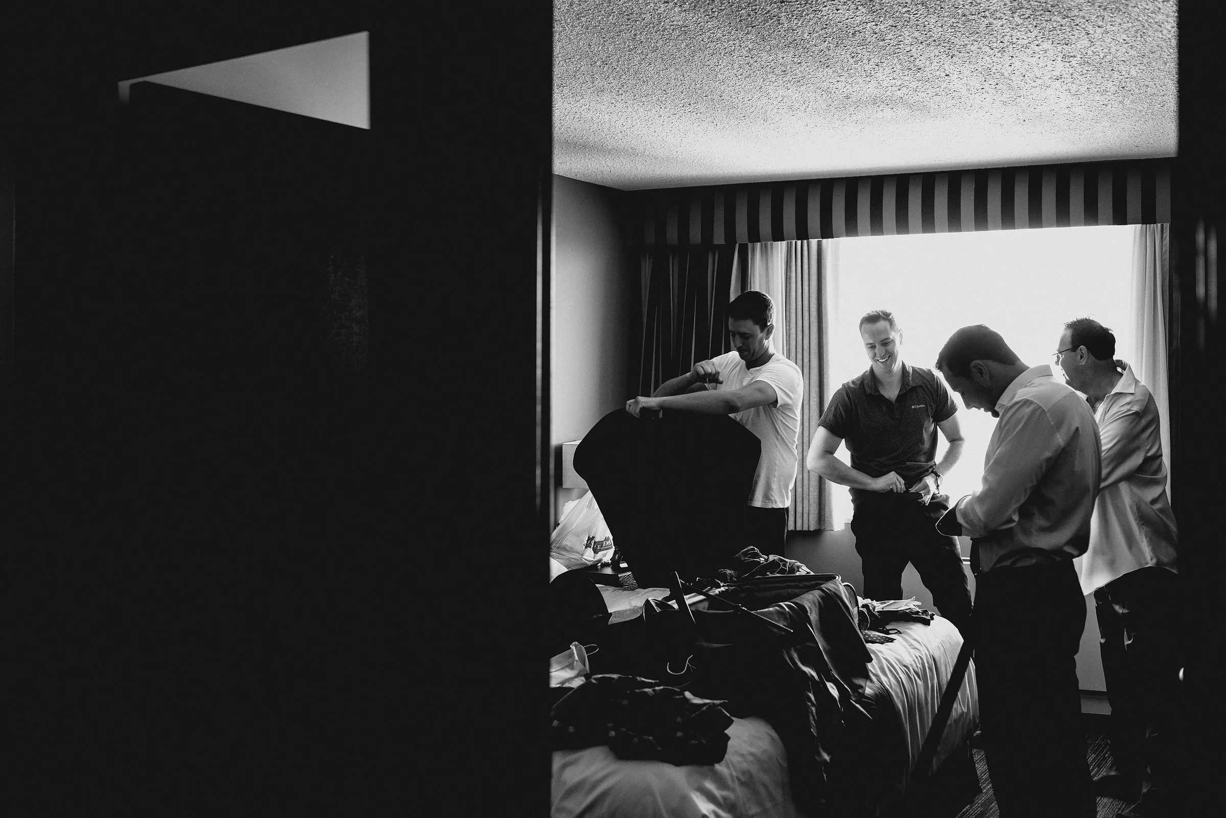 The_Met_Winnipeg_Downtown_Wedding_027.jpg