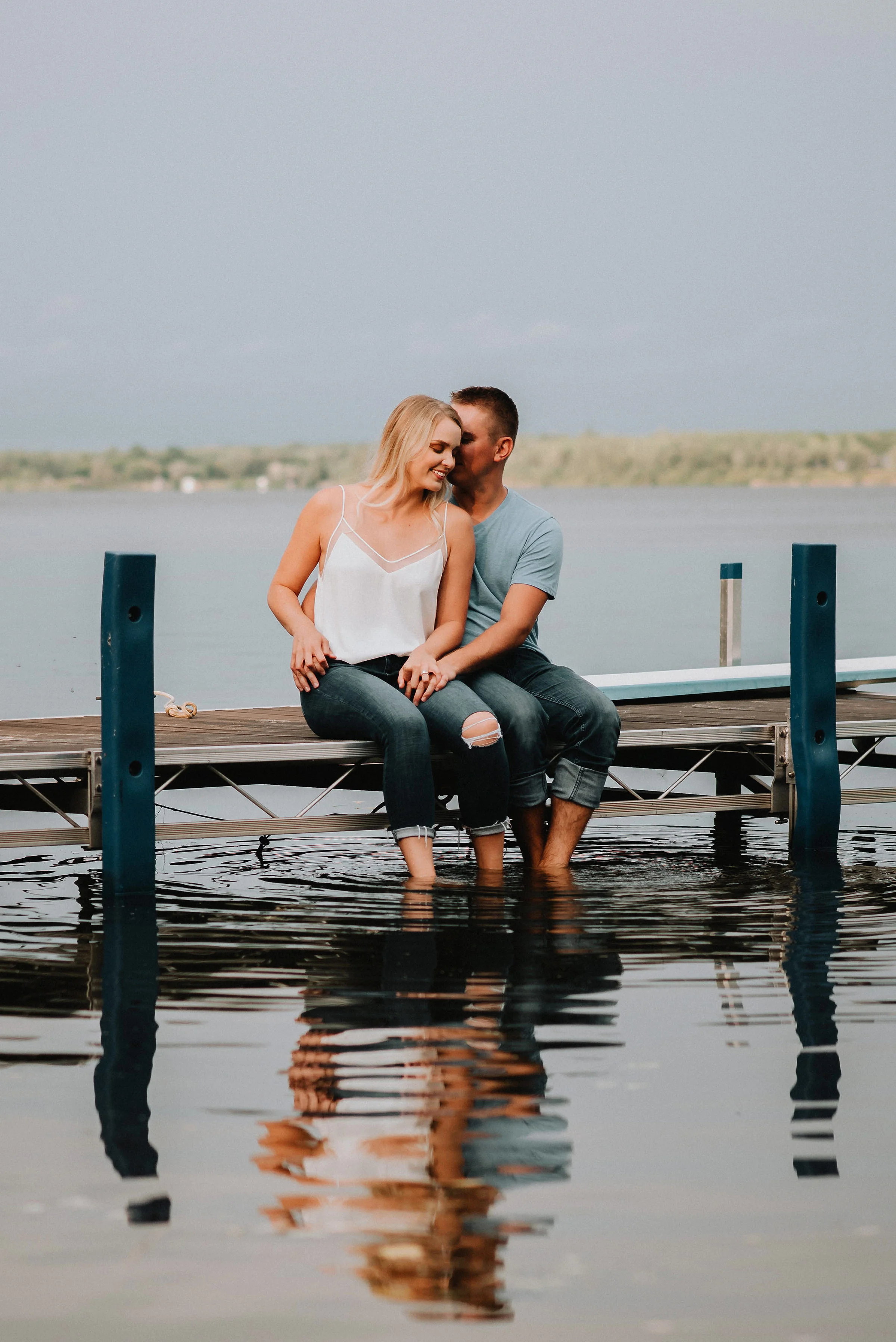 Cabin_Lake_Engagement_Photography_018.jpg