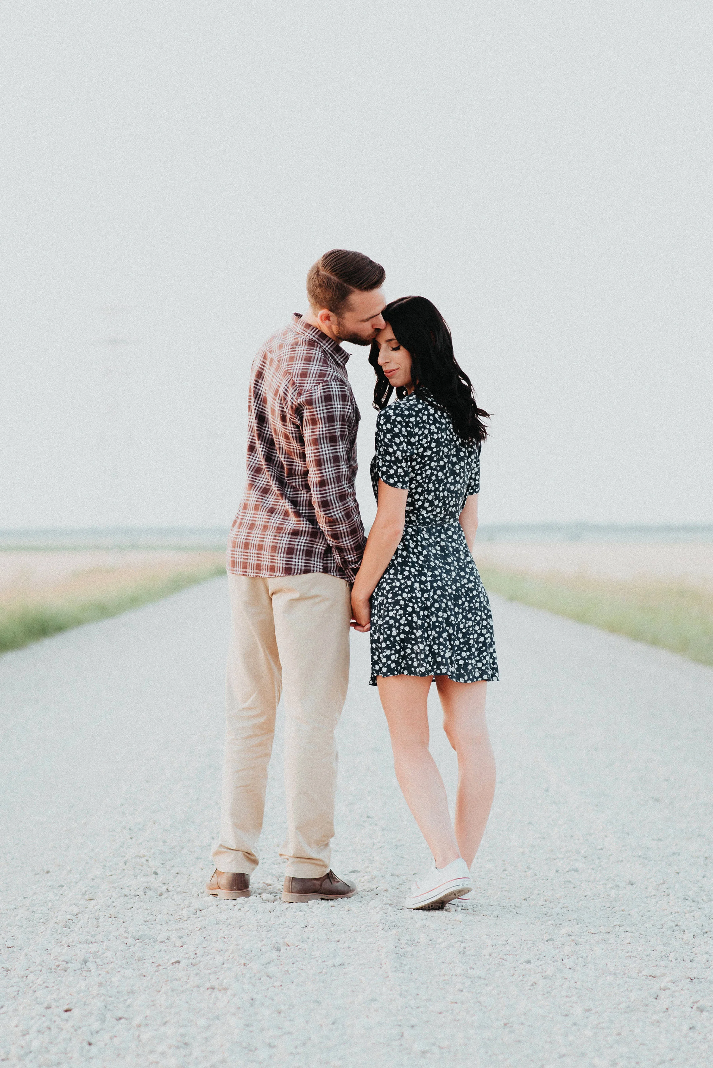 Manitoba_Prairies_Engagement_photography_033.jpg