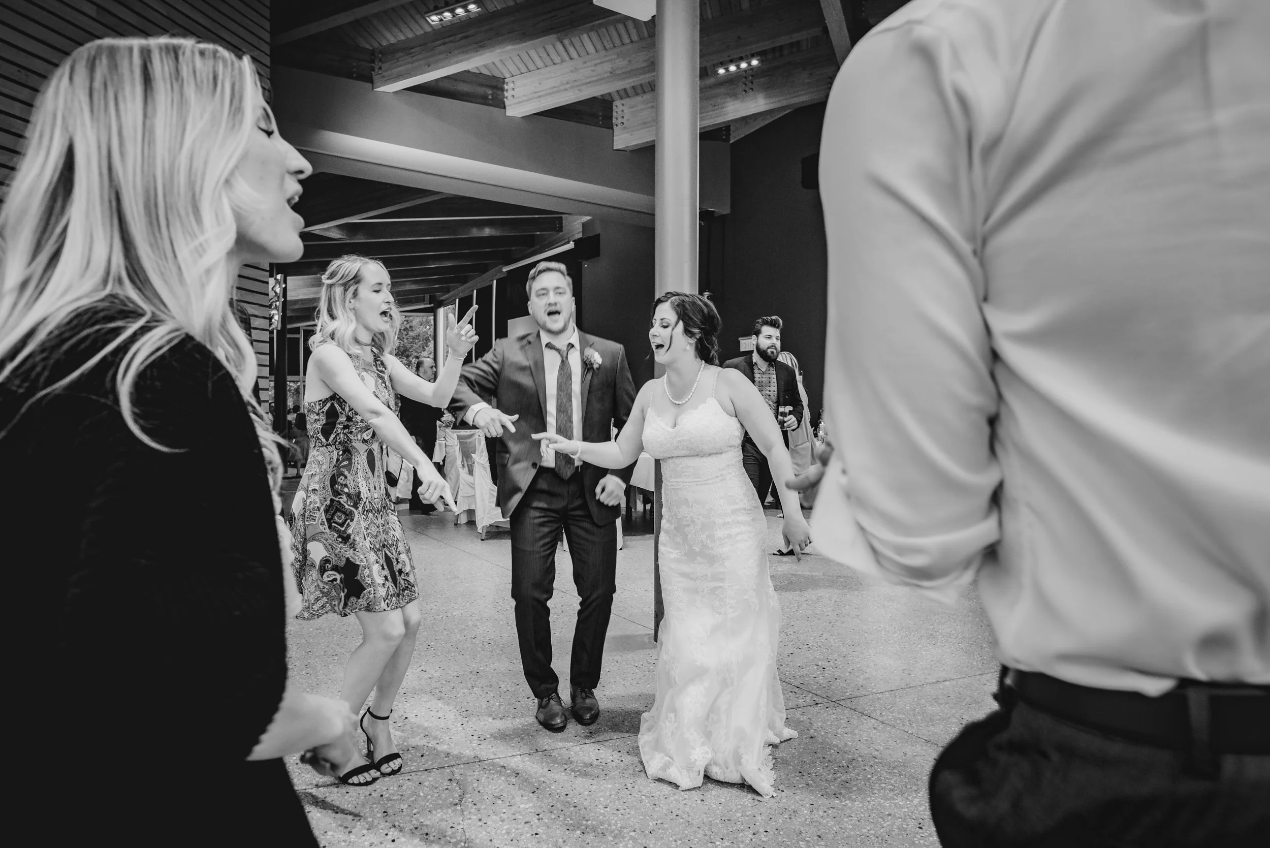 Qualico-Centre-Wedding_375.jpg