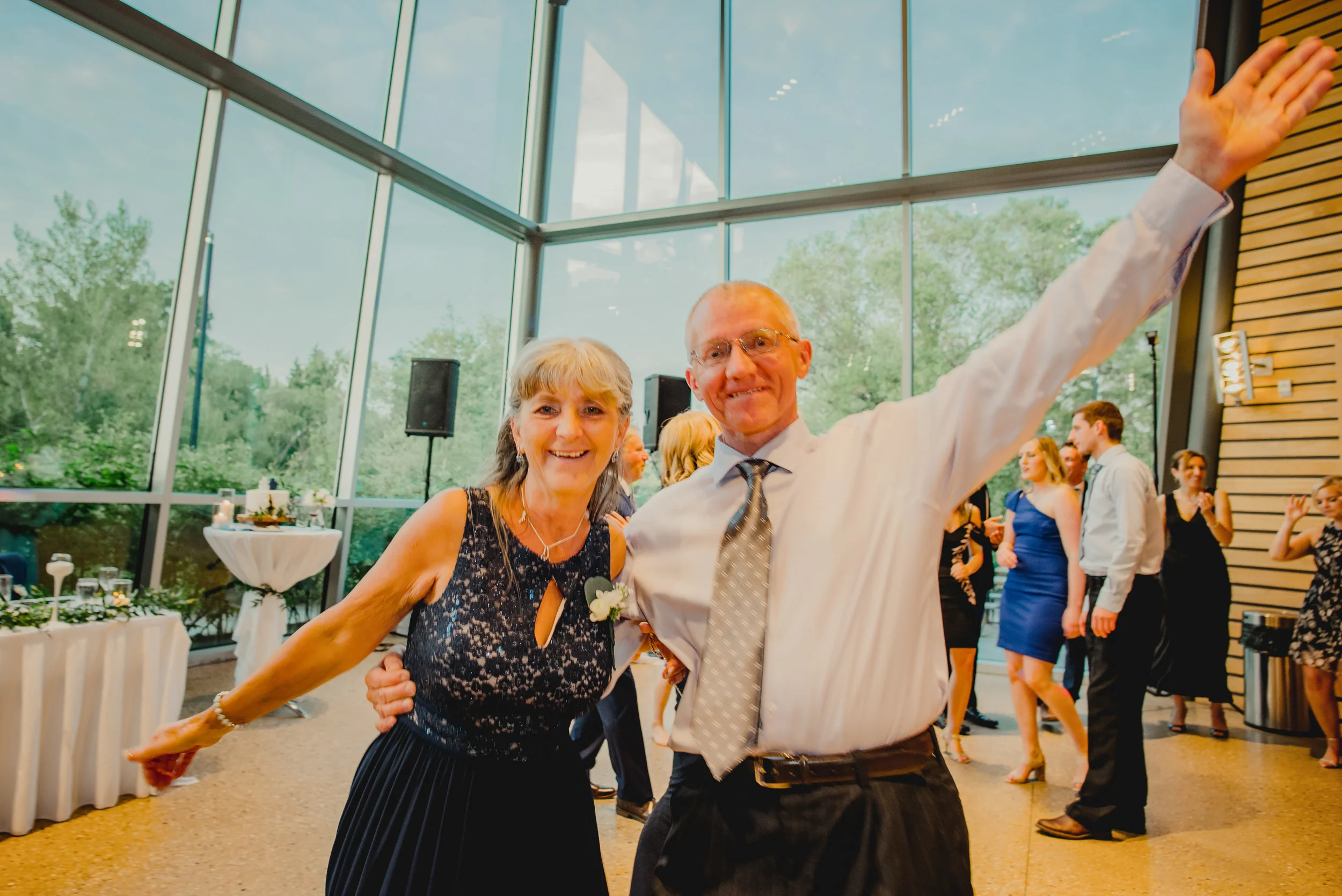 Qualico-Centre-Wedding_390.jpg