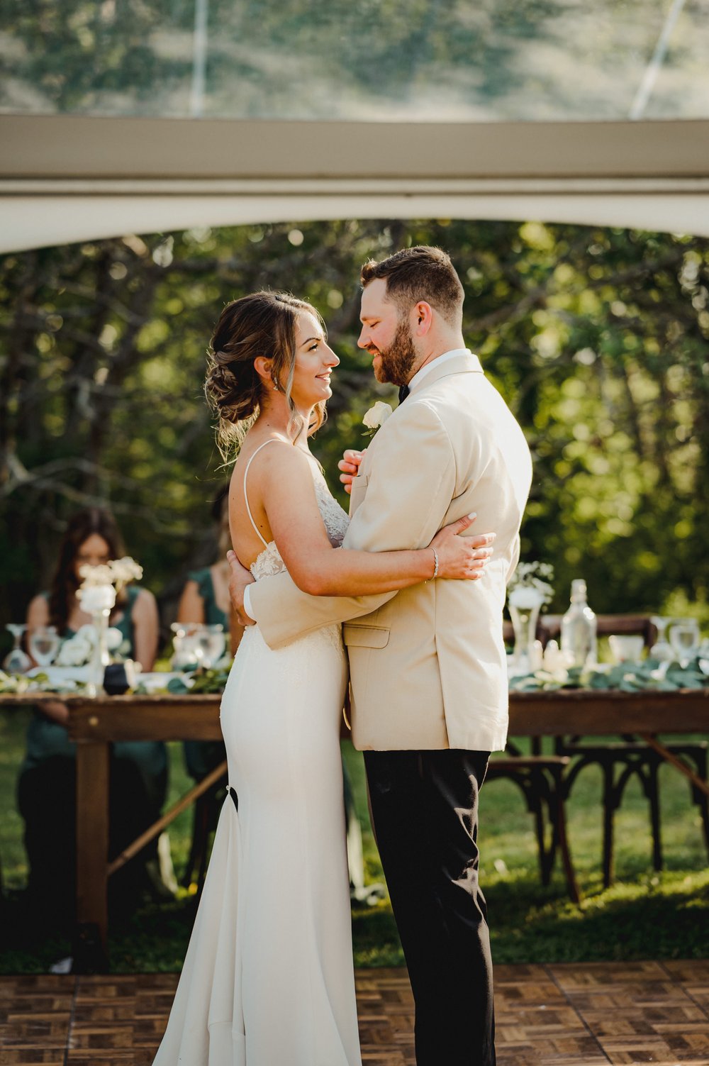 backyard-tent-wedding-manitoba-096.jpg