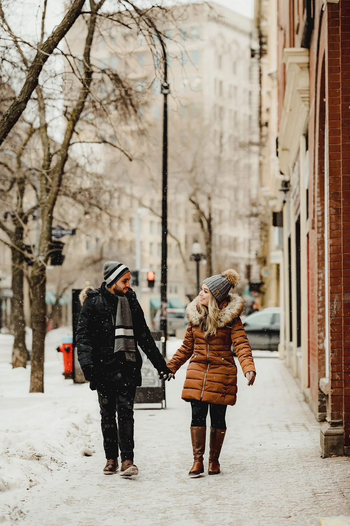 winnipeg-winter-engagement-downtown-004.jpg