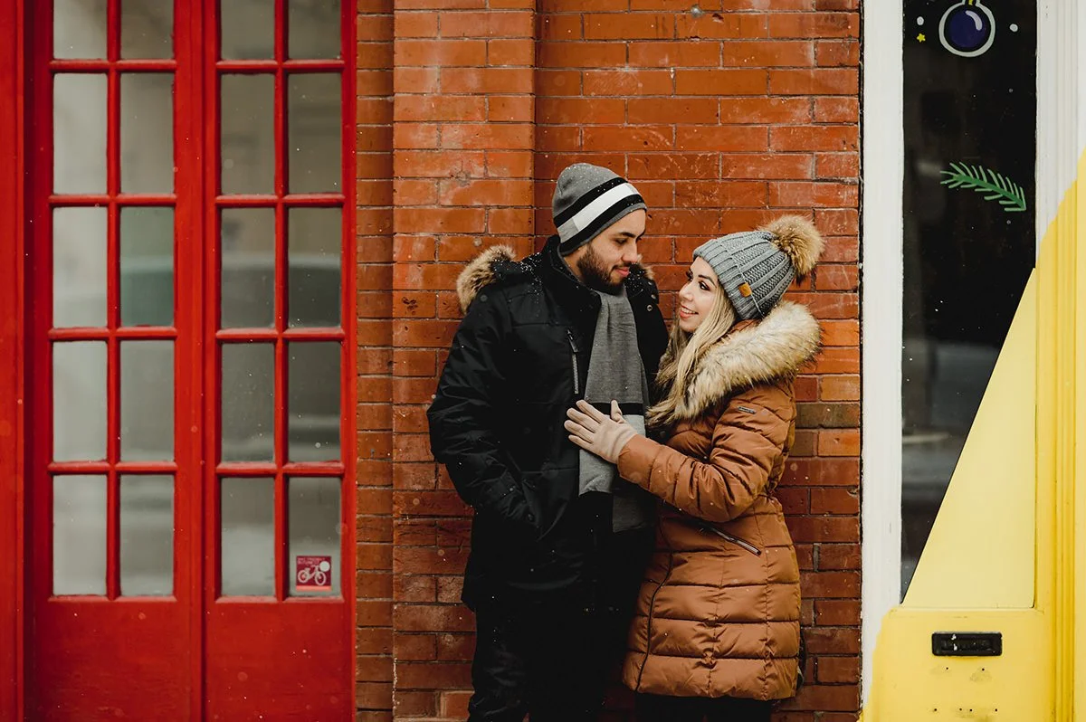 winnipeg-winter-engagement-downtown-005.jpg