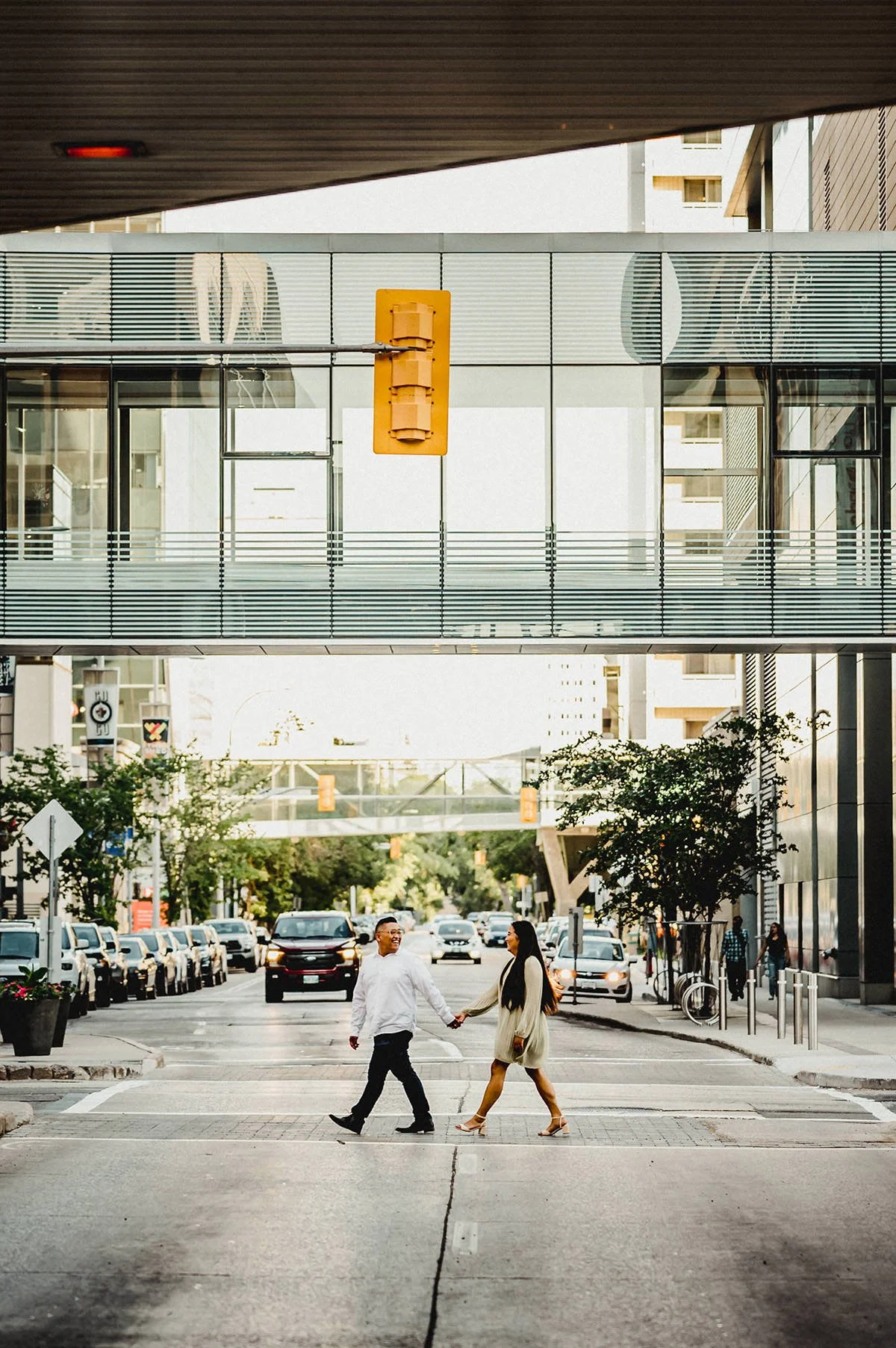 downtown-winnipeg-engagement-photographer-003.jpg