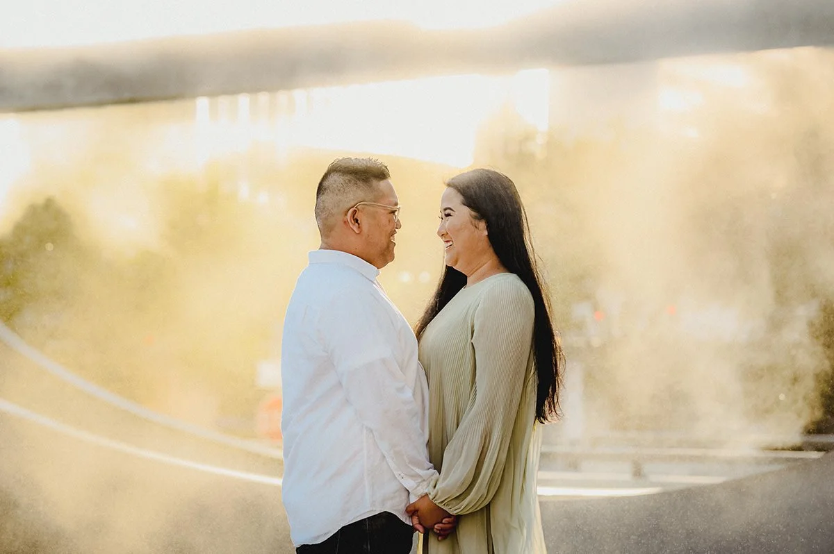 downtown-winnipeg-engagement-photographer-005.jpg