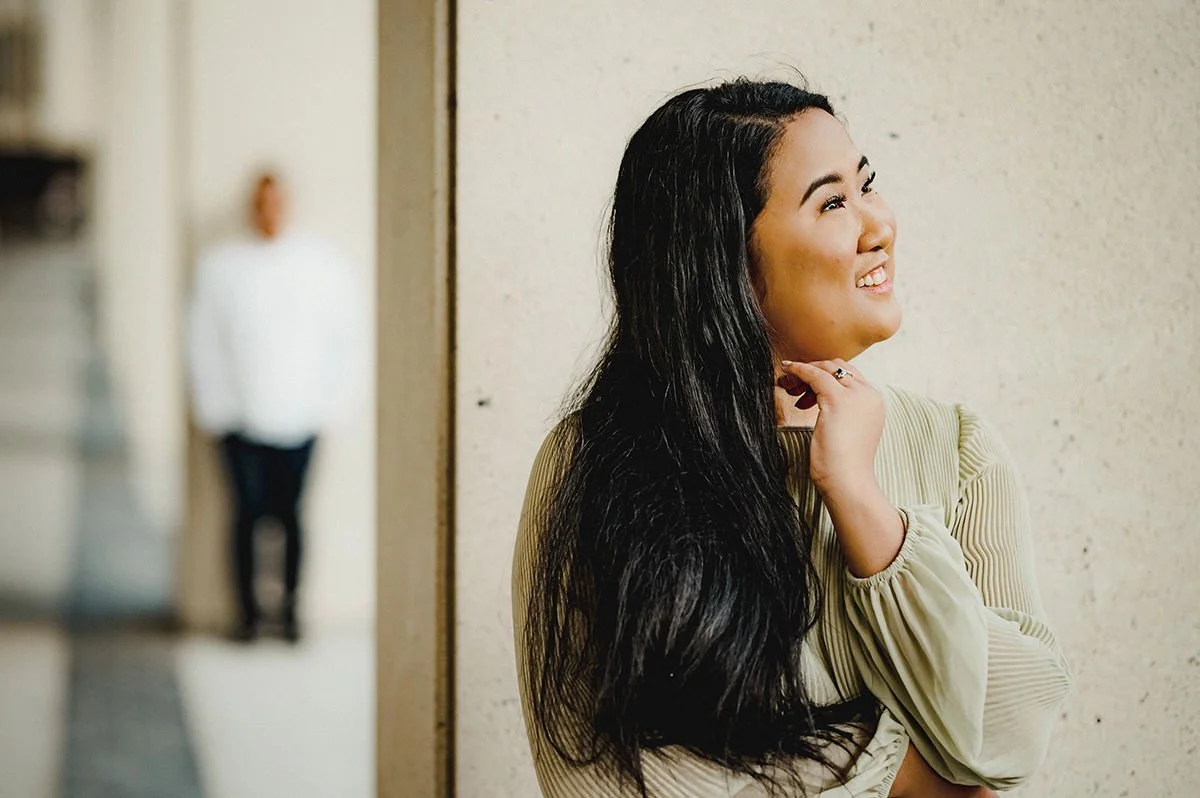 downtown-winnipeg-engagement-photographer-013.jpg