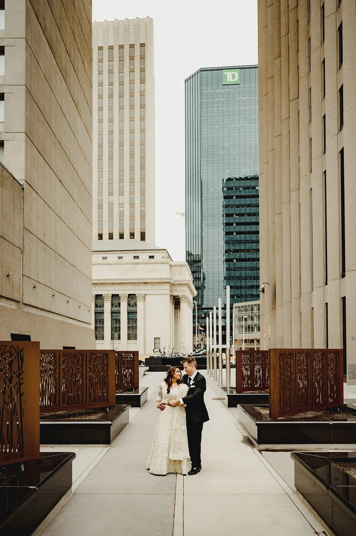 fairmont-winnipeg-wedding_037.jpg