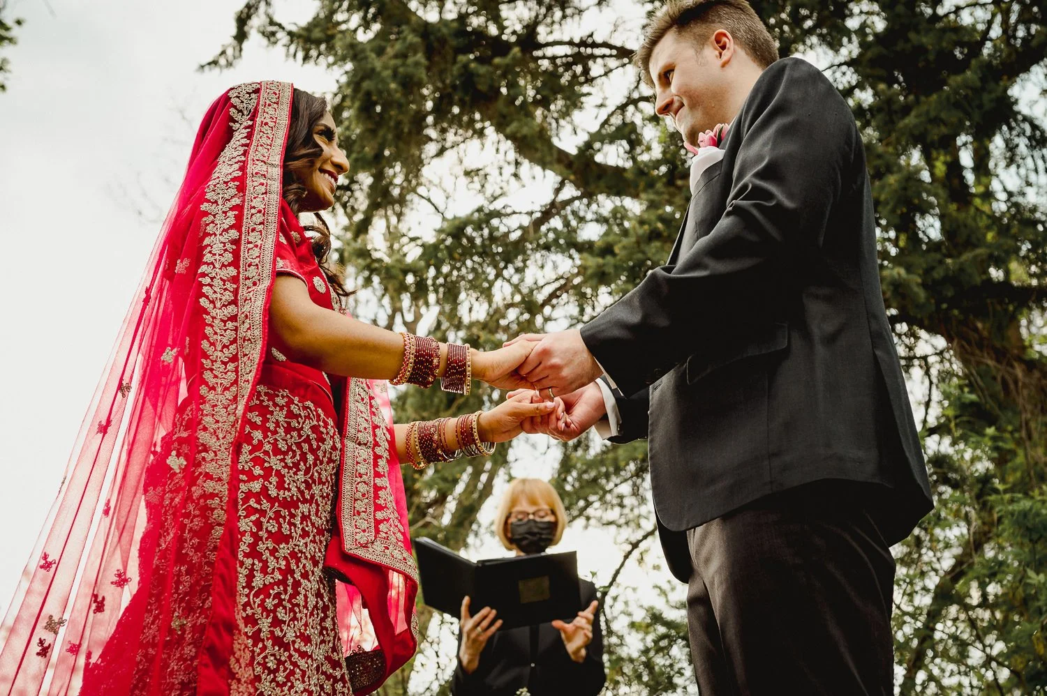 backyard-wedding-winnipeg_013.jpg