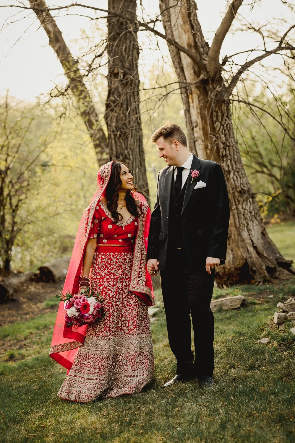 backyard-wedding-winnipeg_024.jpg