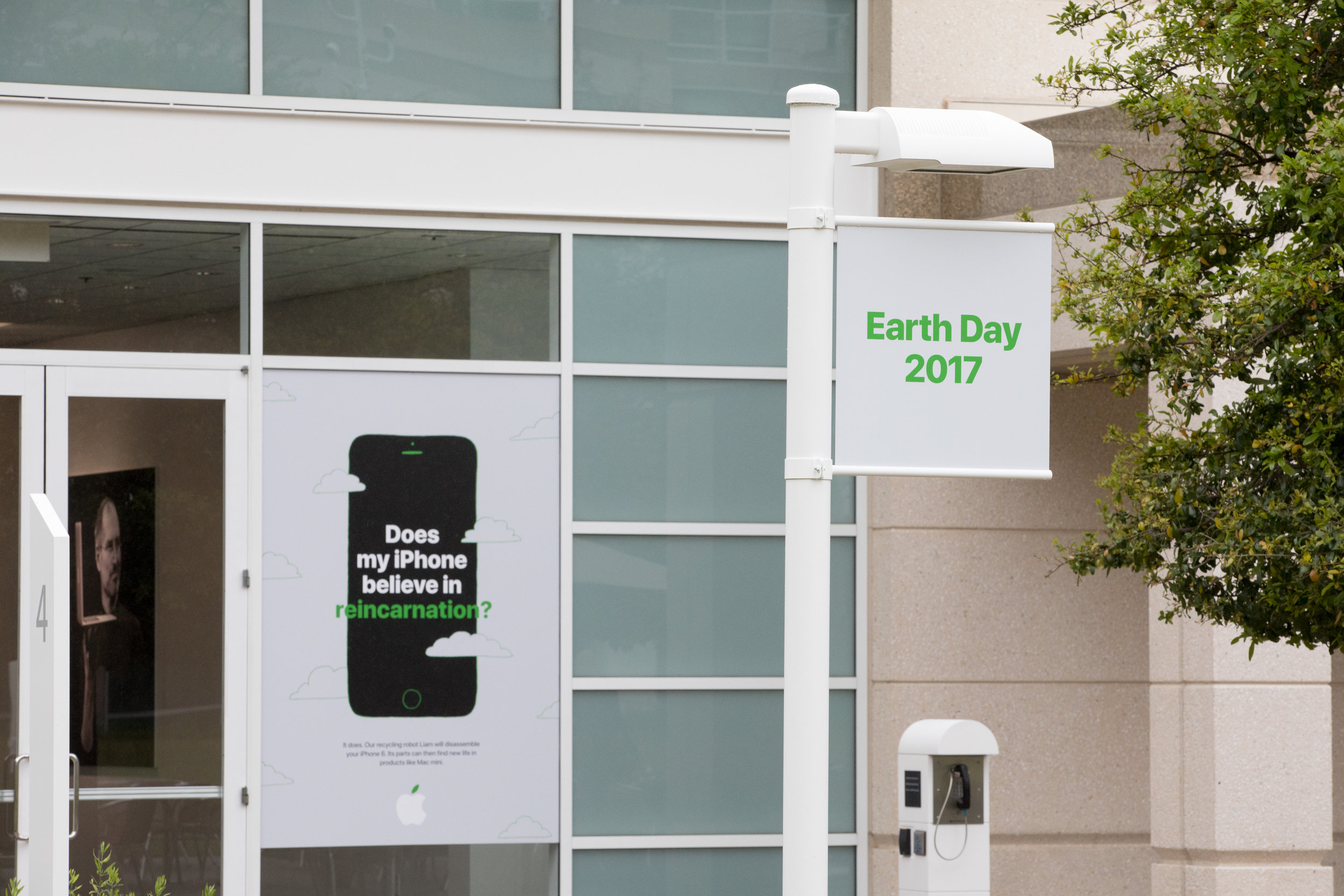 170418_EarthDay-Signage_BD_000030.jpg