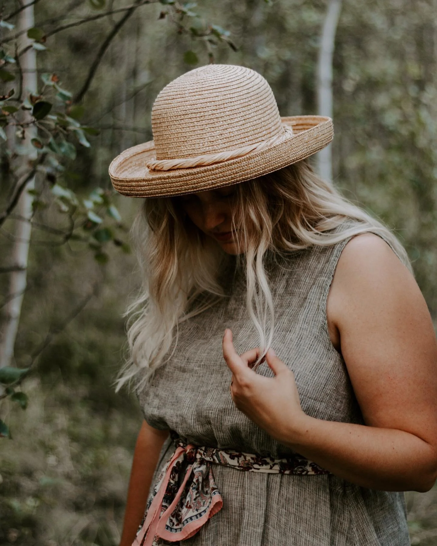 Our past lives, we wear
them, fixed to us, 
ineffably.
Like our gait or 
our grin, we cannot
see that our left
hip sinks and our eyes 
become pebbles
beneath the water;
glinting, wet, where 
our light flickers through
the many skins,
the layers cloud