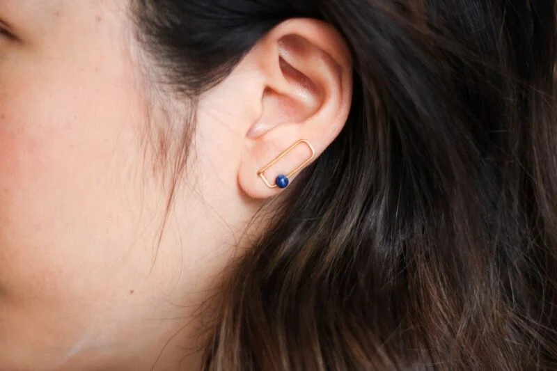 frame earring1.jpg